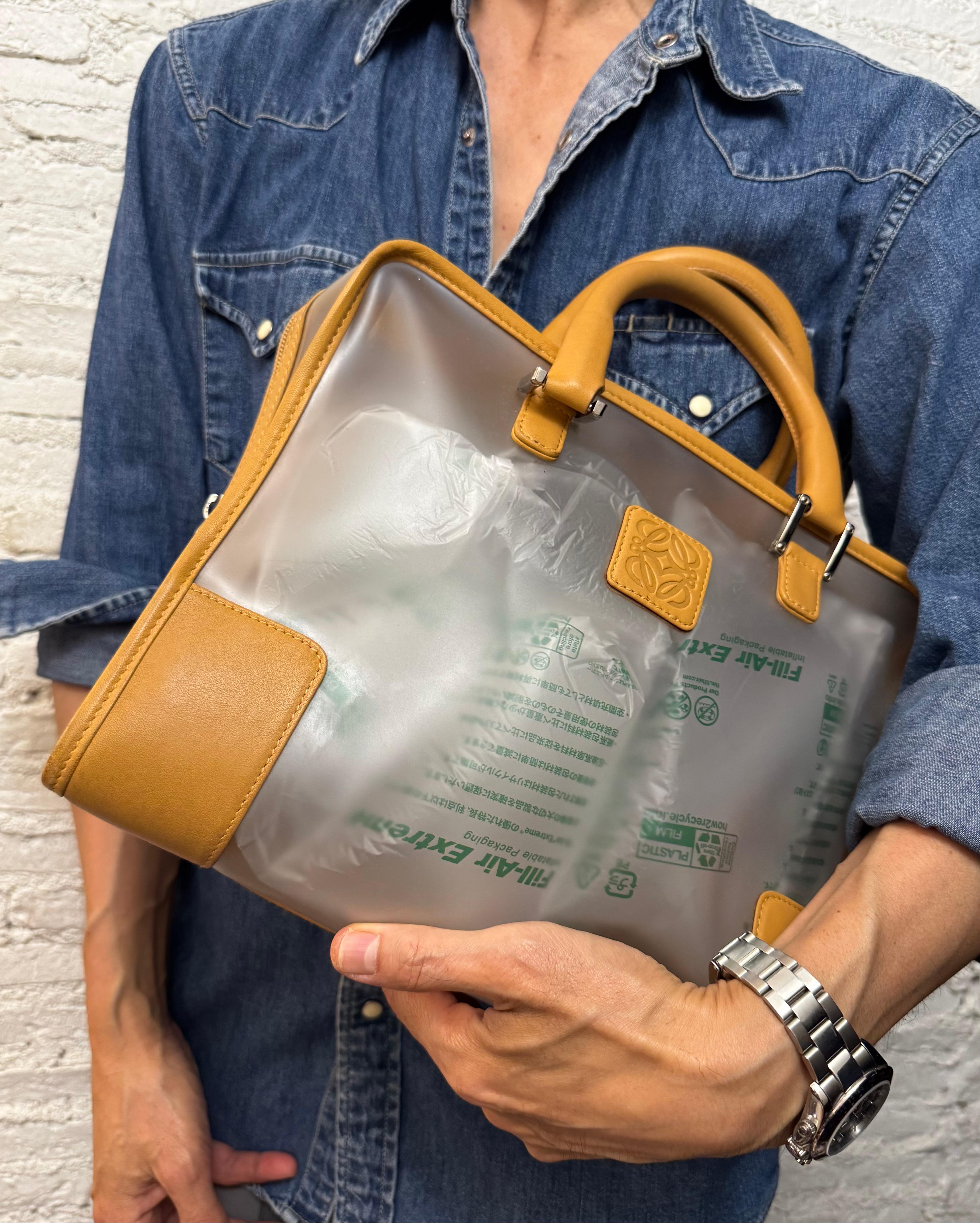 Vintage Limited Edition LOEWE Vinyl Amazona 32 Boston Bag Brown Calfskin en vente 7