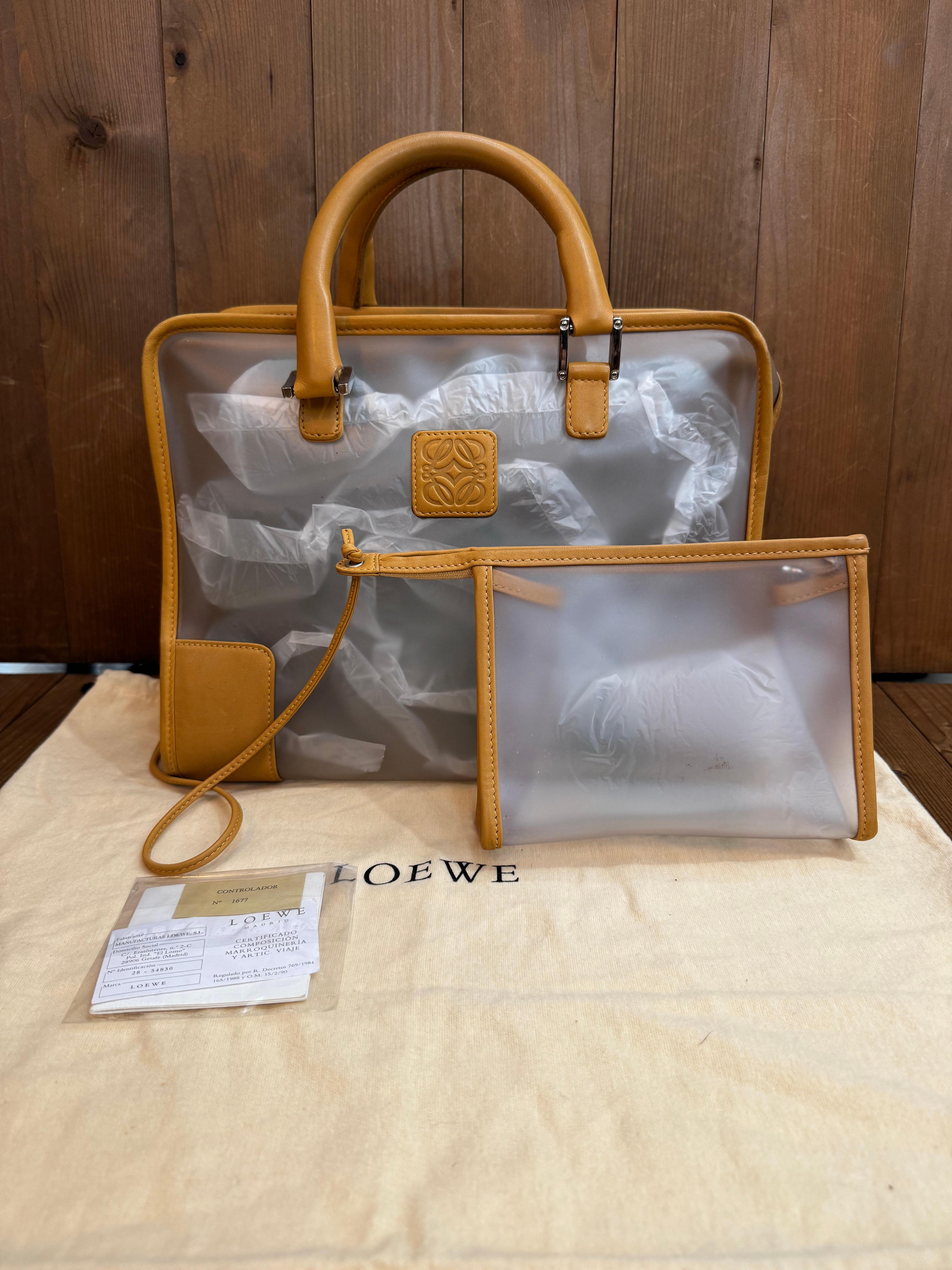 Marron Vintage Limited Edition LOEWE Vinyl Amazona 32 Boston Bag Brown Calfskin en vente
