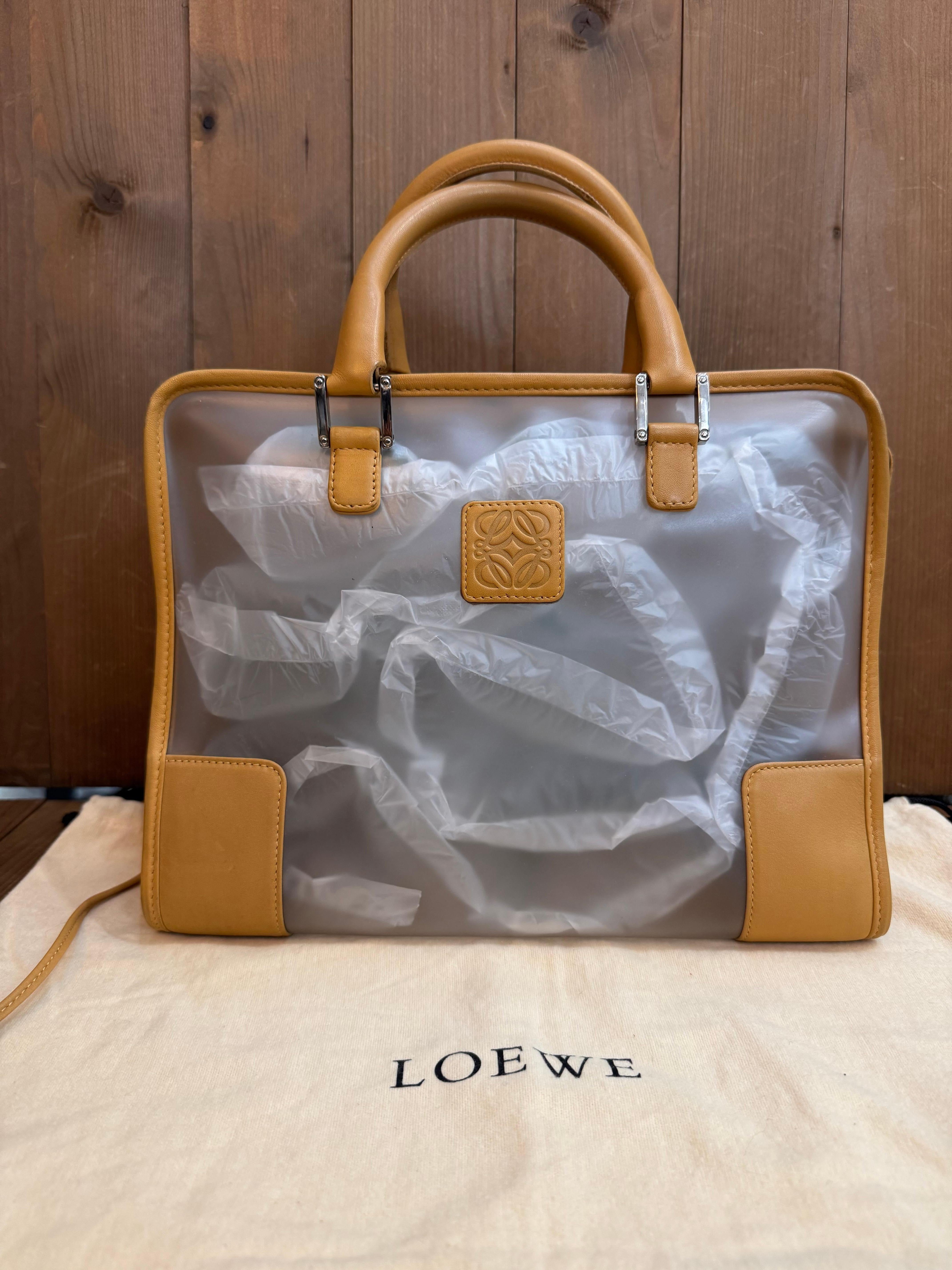 Vintage Limited Edition LOEWE Vinyl Amazona 32 Boston Bag Brown Calfskin Excellent état - En vente à Bangkok, TH
