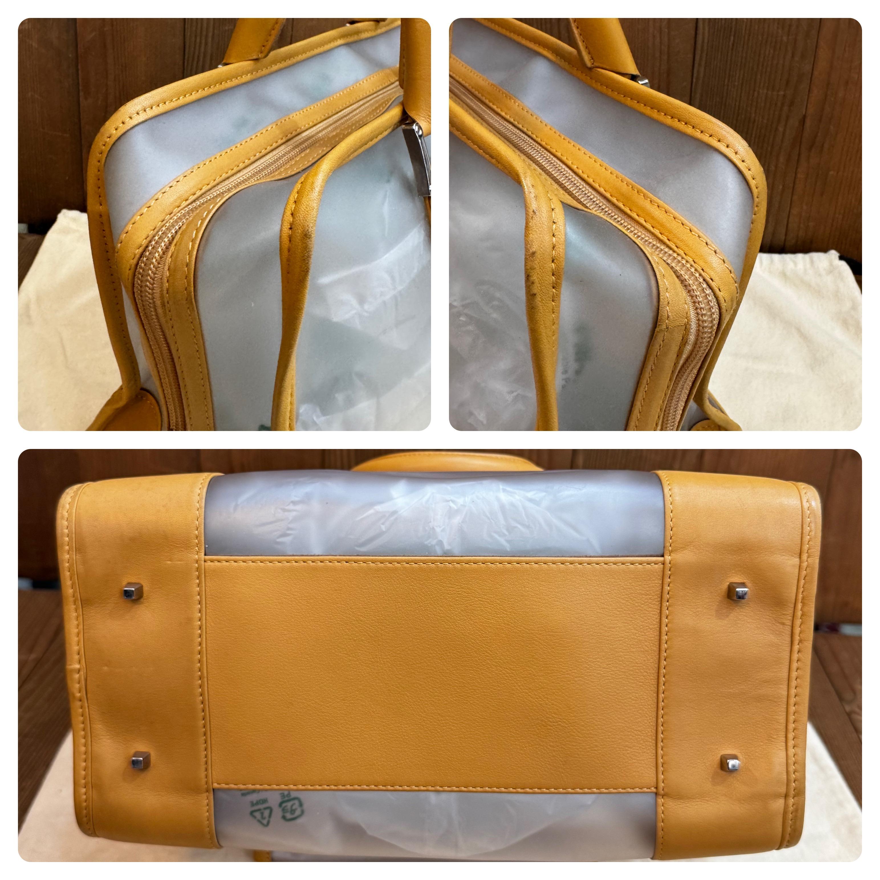Vintage Limited Edition LOEWE Vinyl Amazona 32 Boston Bag Brown Calfskin en vente 2