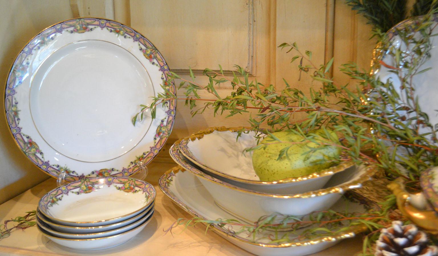 Vintage Limoges Dinnerware 73 Pieces 4