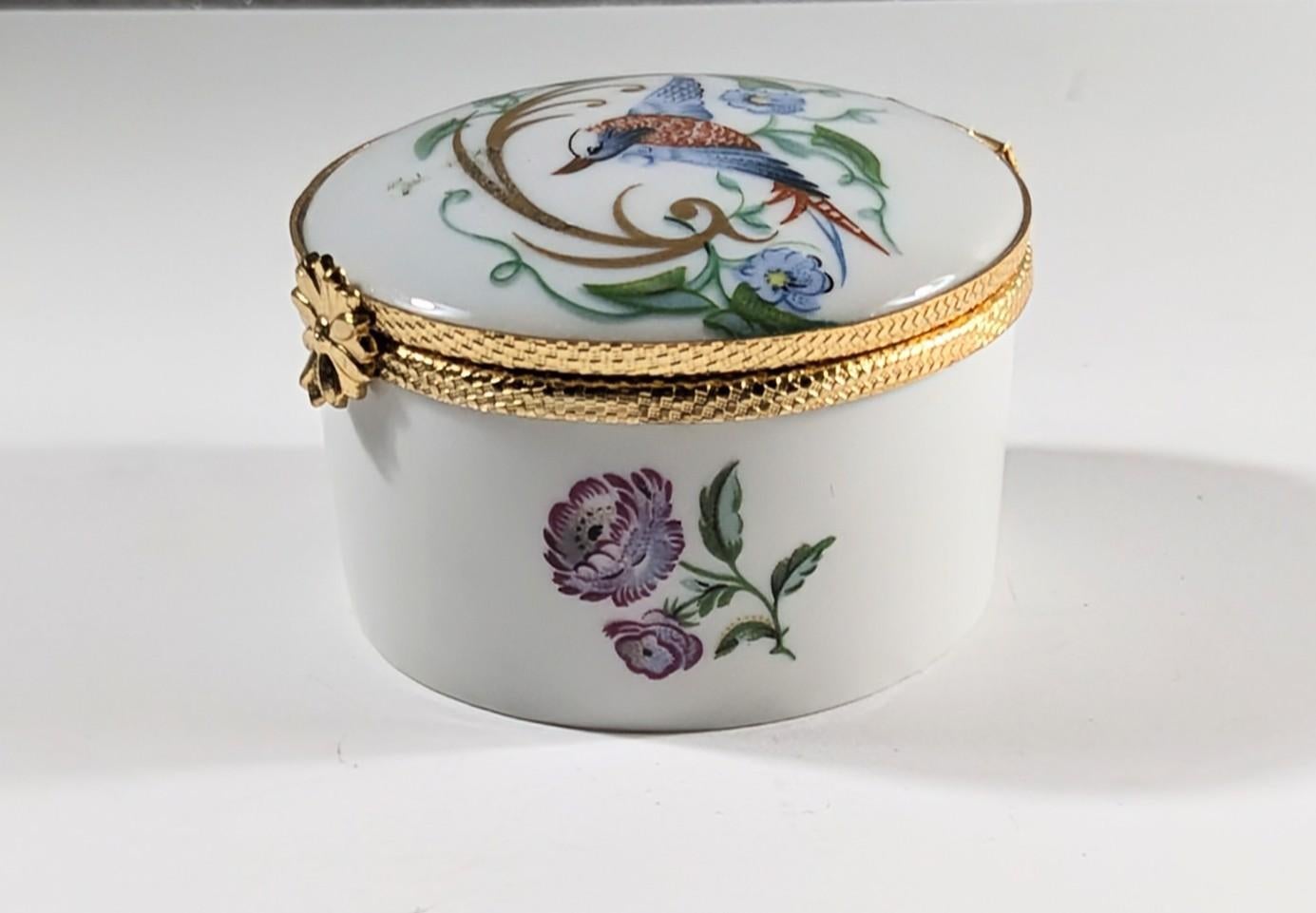 Joyero Vintage Limoges Francia con  Escena de pájaros Pintado a mano