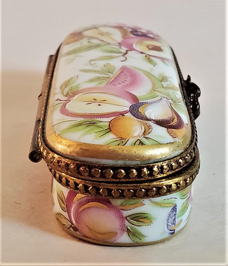 Hand-Painted Vintage Limoges French Accents Trinket Box