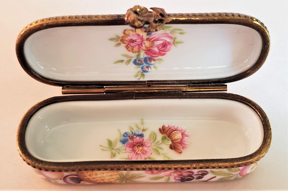20th Century Vintage Limoges French Accents Trinket Box