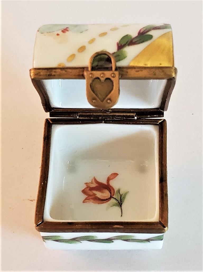 Porcelain Vintage Limoges Heart Lock Ring Box