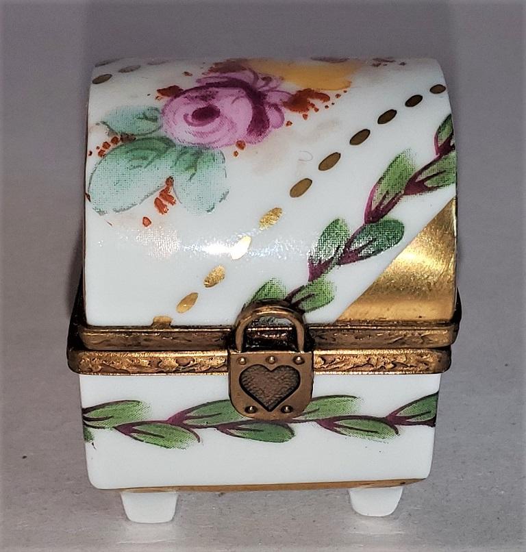 Hand-Painted Vintage Limoges Heart Lock Ring Box
