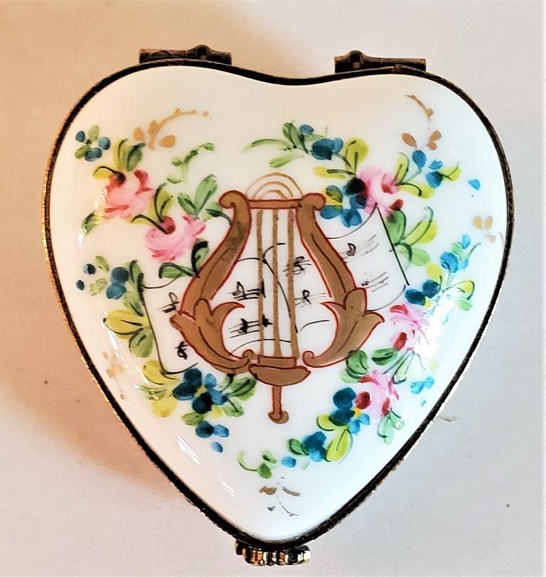 Vintage Limoges Lyre Love Heart Shaped Box 2