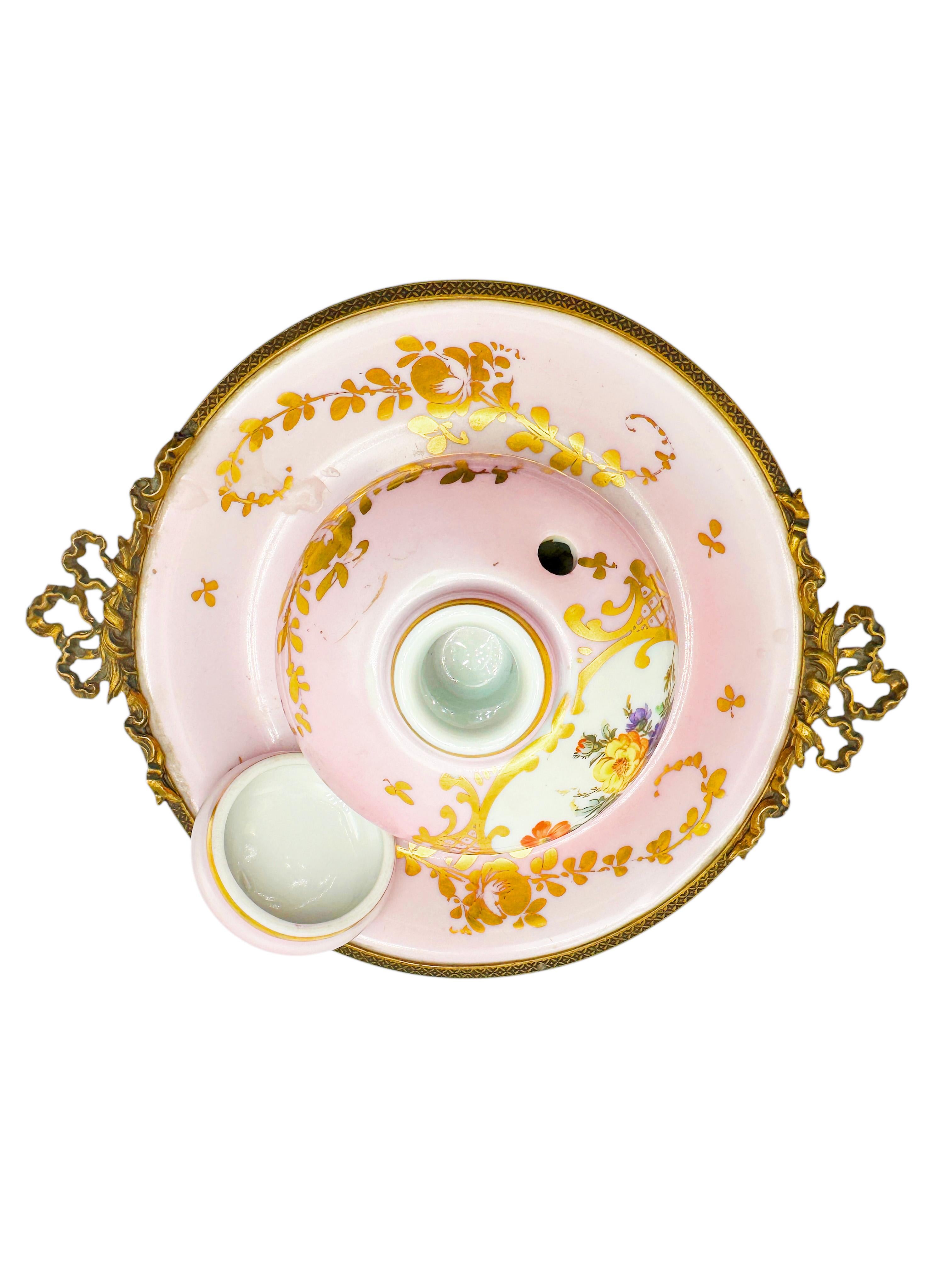 Vintage Limoges Porcelain Inkwell Napoleon III Style Made in France For Sale 4