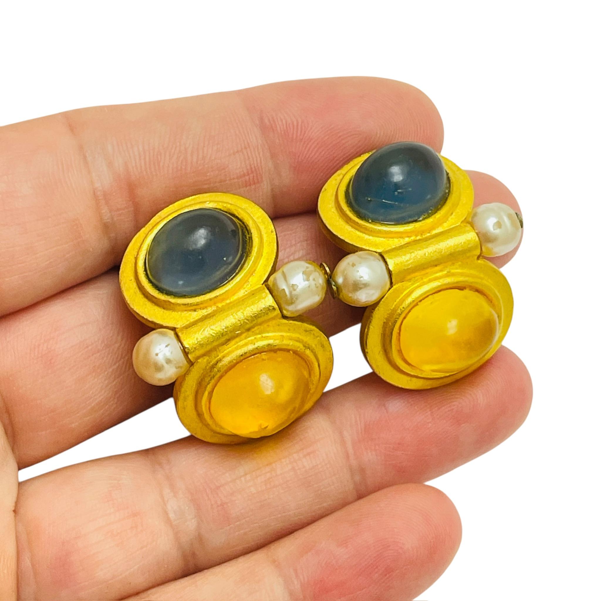 Women's Vintage LINDA LEVINSON signed gold tone glass stones designer clip on earrings For Sale