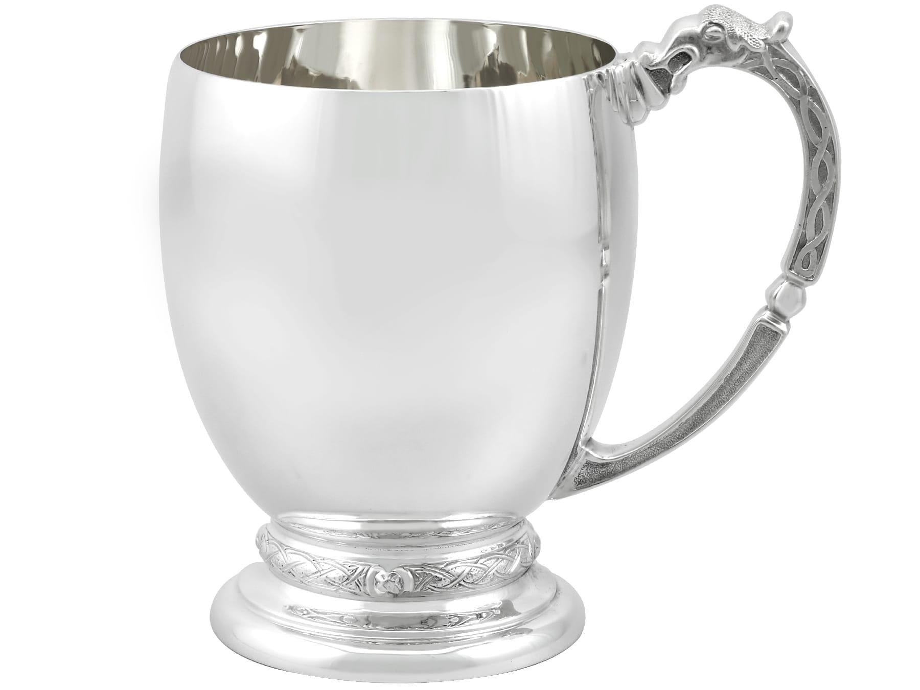 Vintage Lindisfarne Style 1960's Sterling Silver Pint Mug In Excellent Condition For Sale In Jesmond, Newcastle Upon Tyne