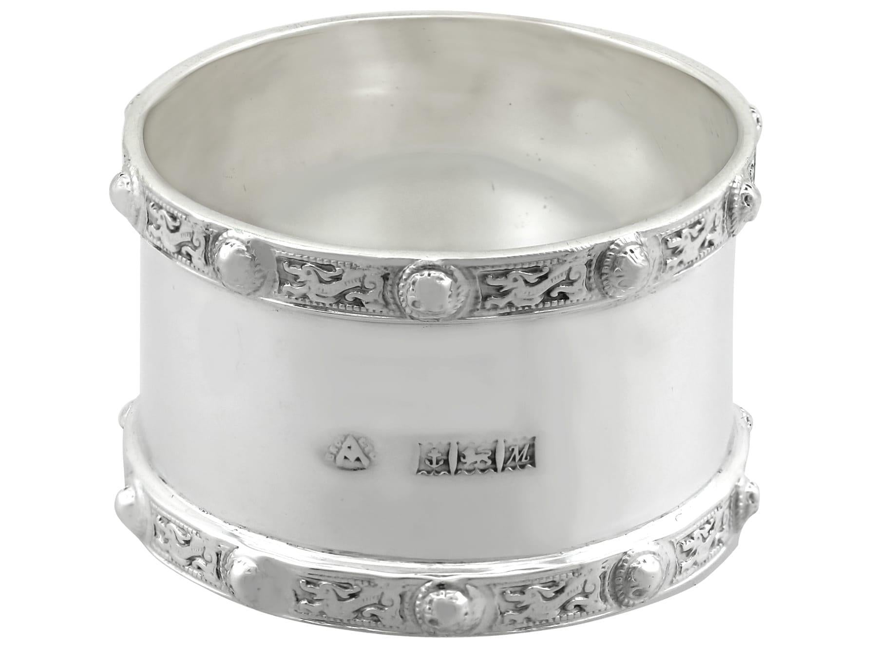 Servilleteros vintage de plata de ley estilo Lindisfarne (1961/1978) finales del siglo XX en venta