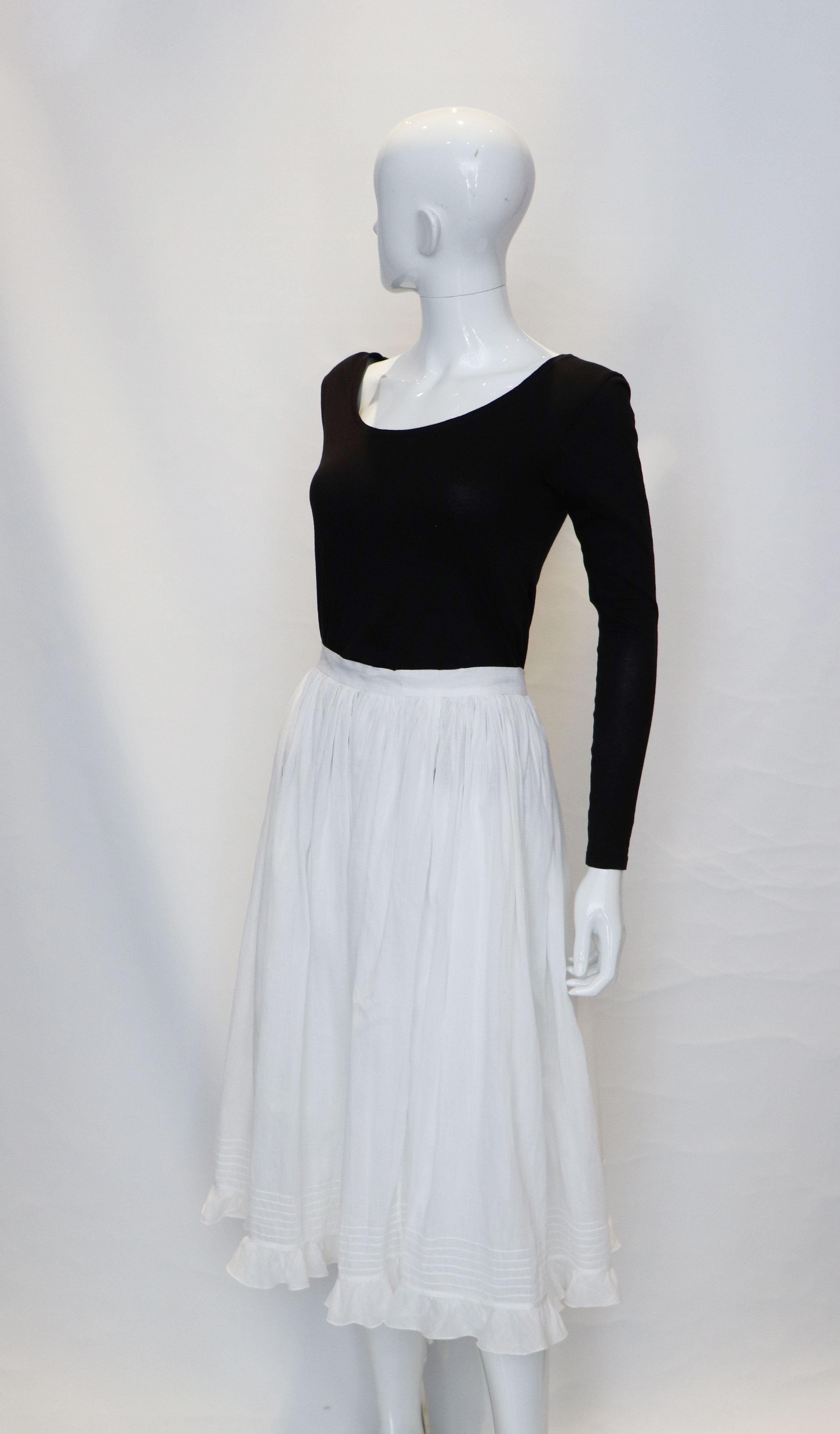 Vintage Linen Skirt by Milena Francesio In Good Condition For Sale In London, GB