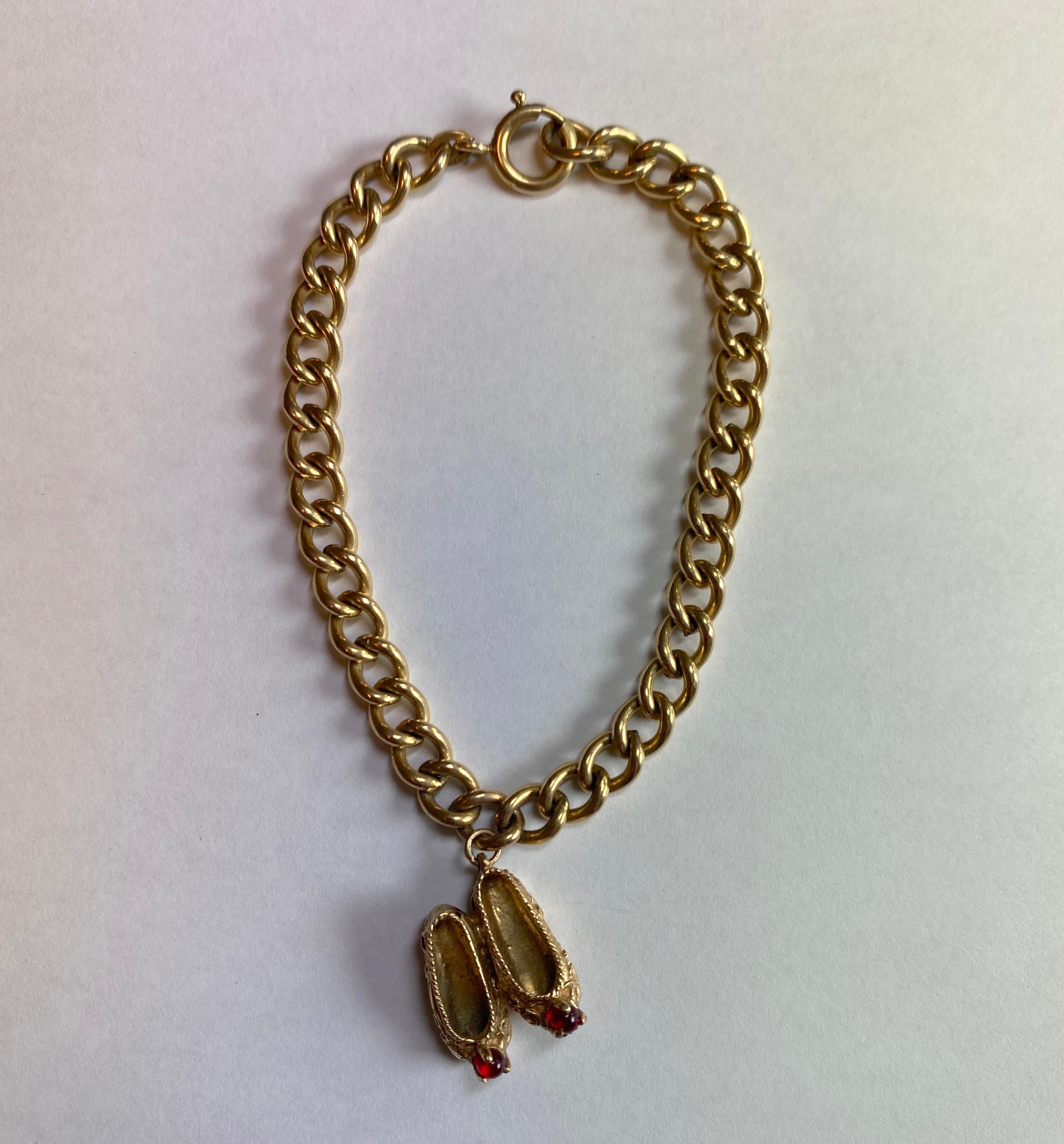 Bracelet Vintage A Link avec charme de chaussons de danse, 1960s or 70s Bon état - En vente à St. Catharines, ON