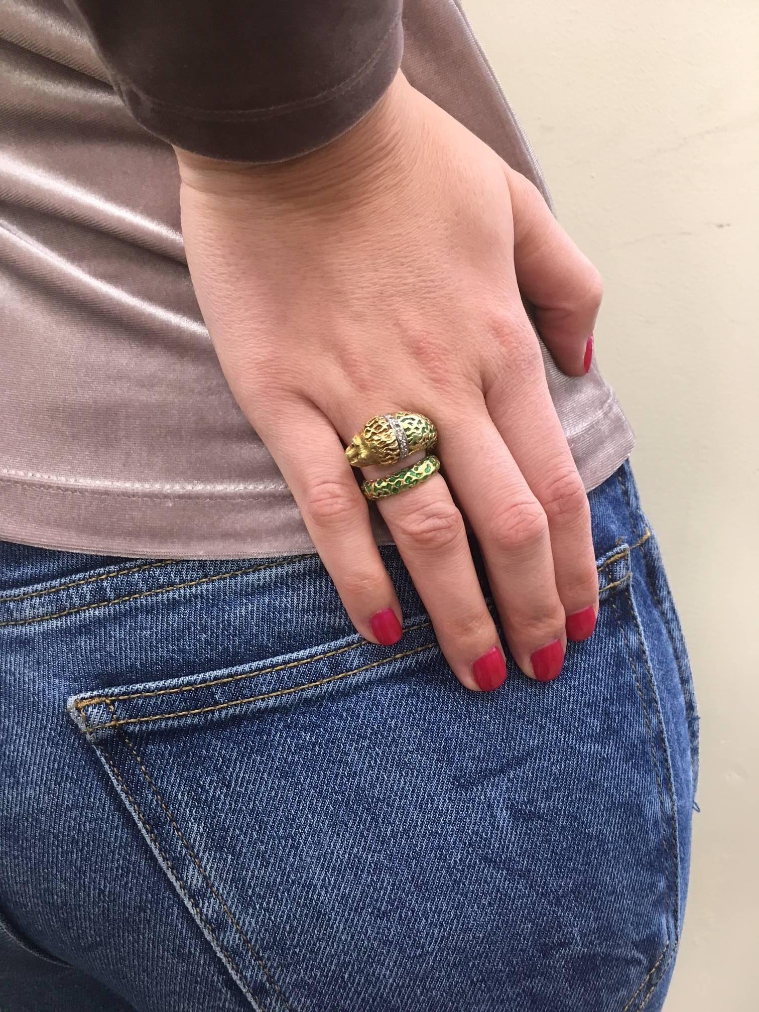 Women's Vintage Lion Diamond Enamel Ring in Yellow Gold and Green Enamel