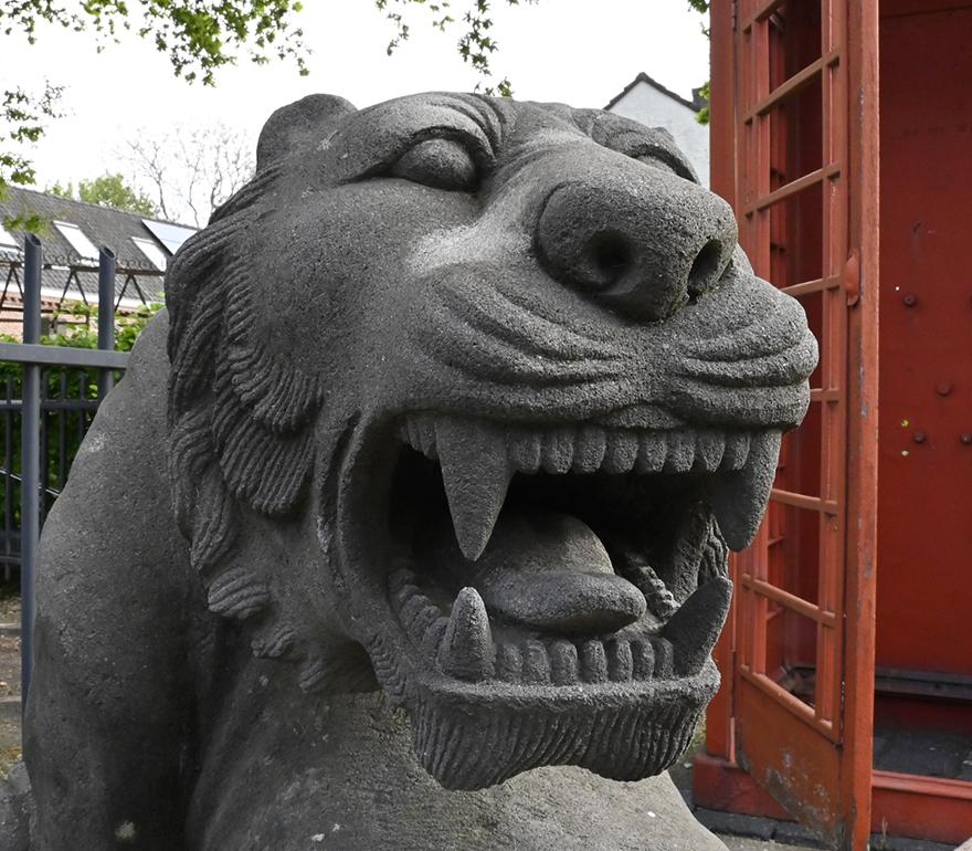Late 20th Century Vintage Lion Statue