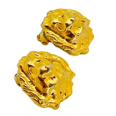 Vintage lions head gold designer runway clip on earrings
