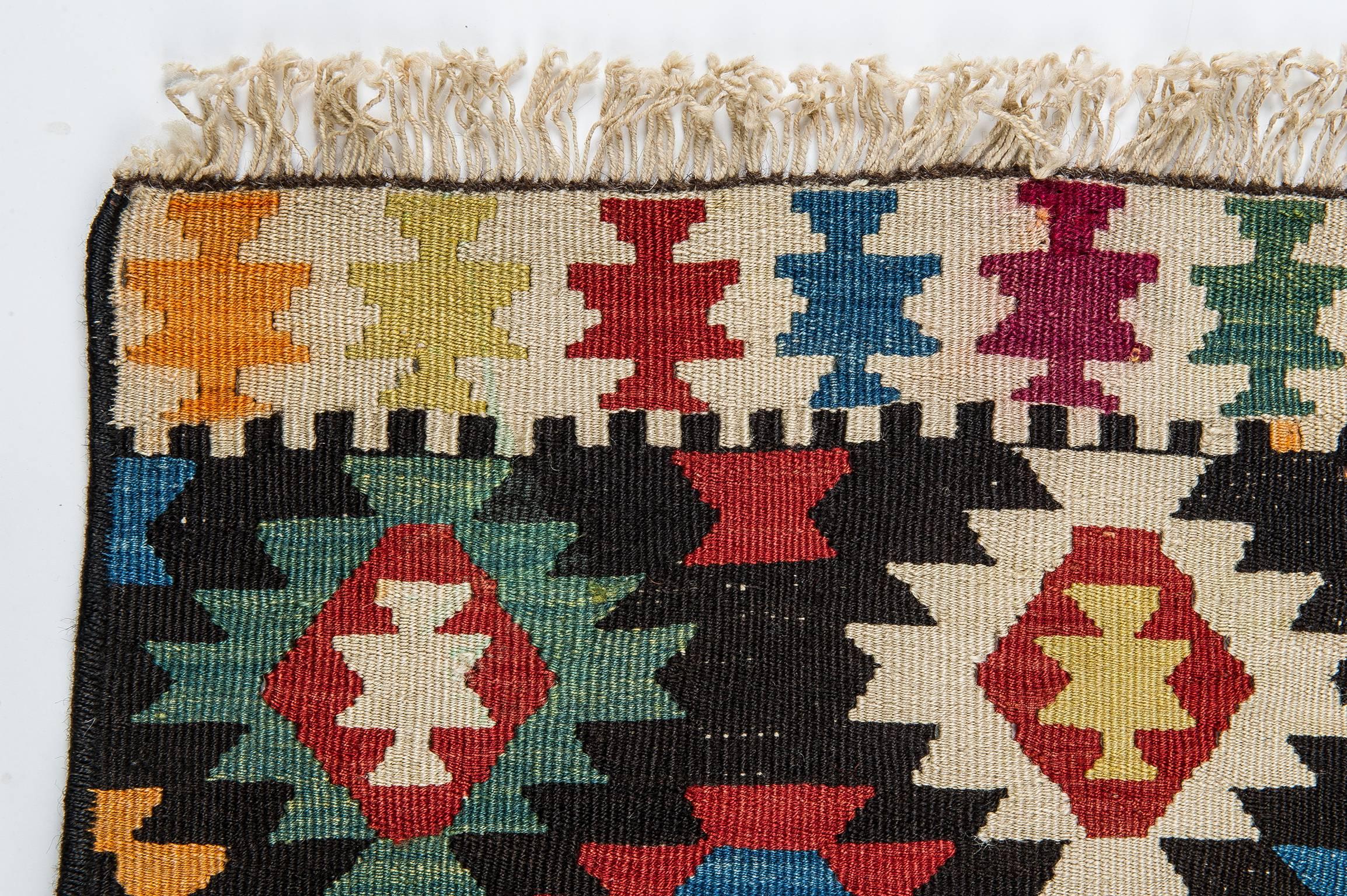  Seltenes kleines Paar Kilims Azeri oder Shahsavan für Hocker oder Sonderkissen im Zustand „Hervorragend“ im Angebot in Alessandria, Piemonte