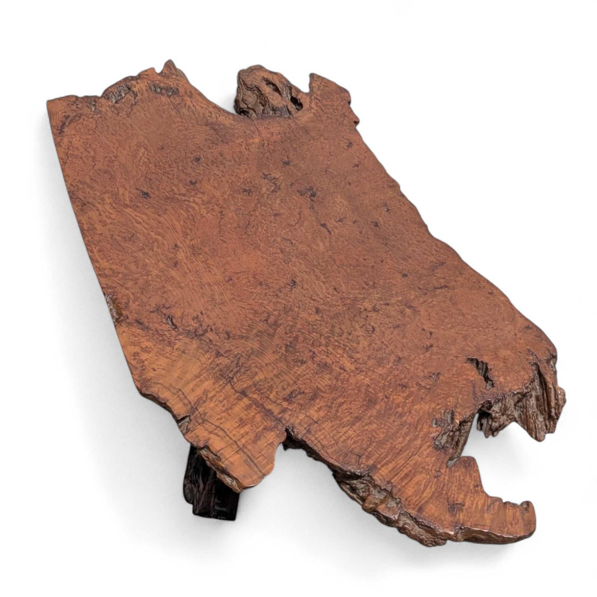 Mesa de centro vintage de madera de burl con base escultural de raíz, c. 1970 siglo XX en venta