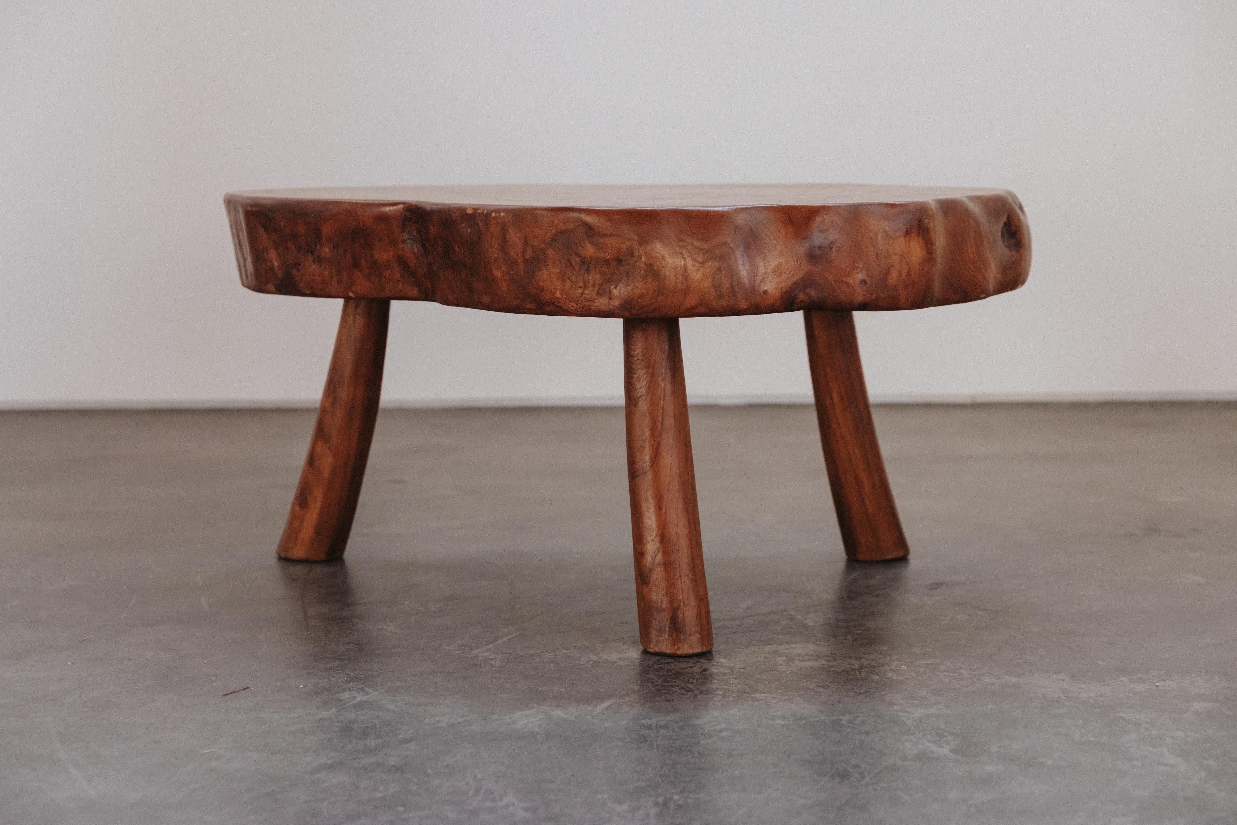 Mesa de centro vintage con bordes vivos, Francia, circa 1960 en Bueno estado para la venta en Nashville, TN