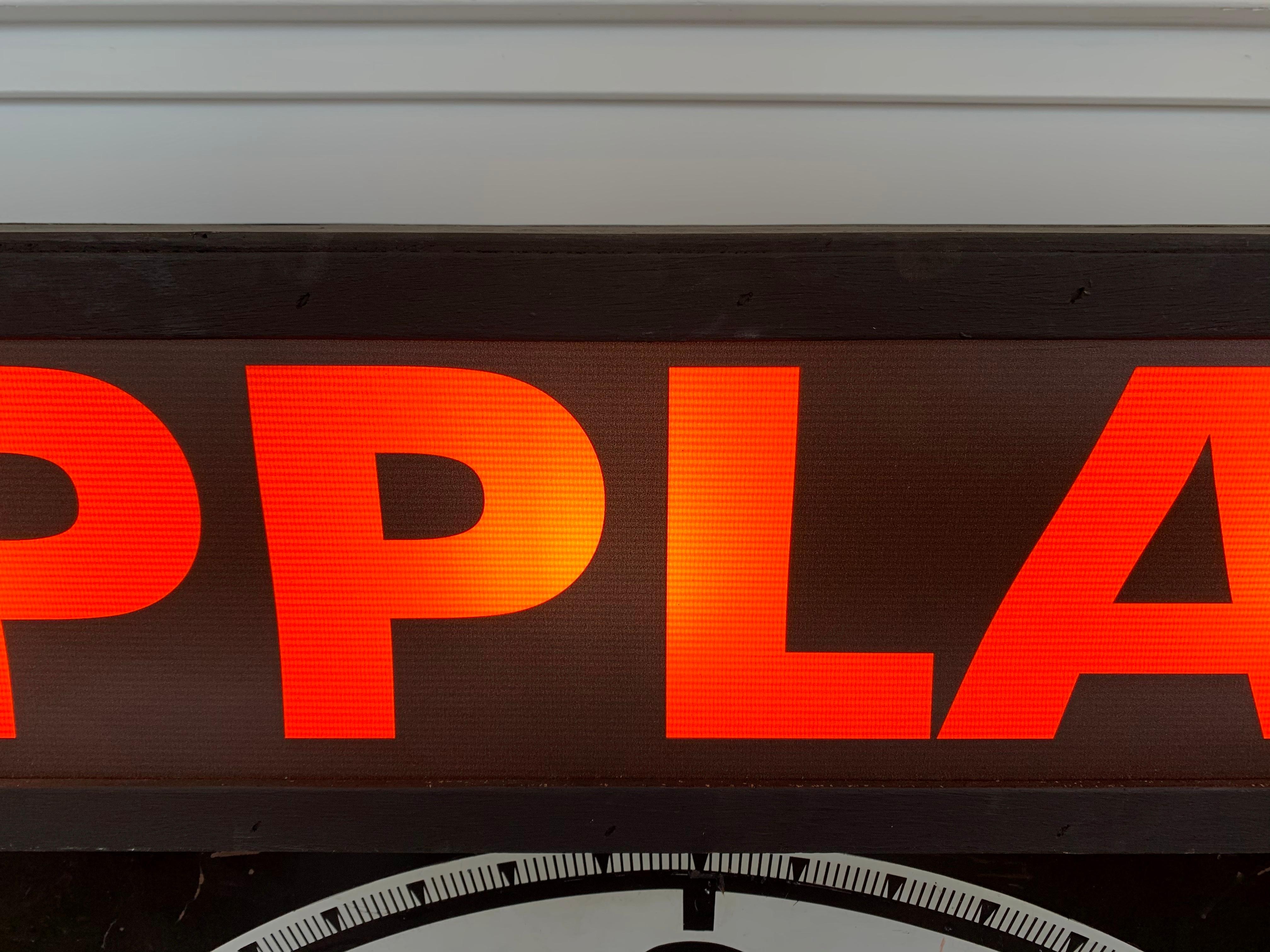 Vintage Live Studio Audience APPLAUSE Light Up Sign In Good Condition In Los Angeles, CA