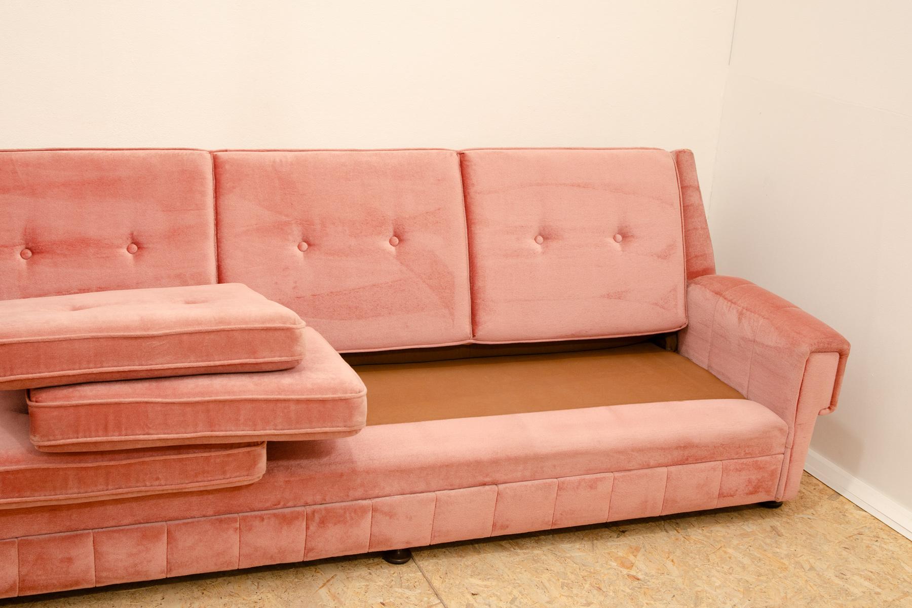 Vintage living room set by UP Závody, Europe, 1980´s, Central Europe For Sale 6
