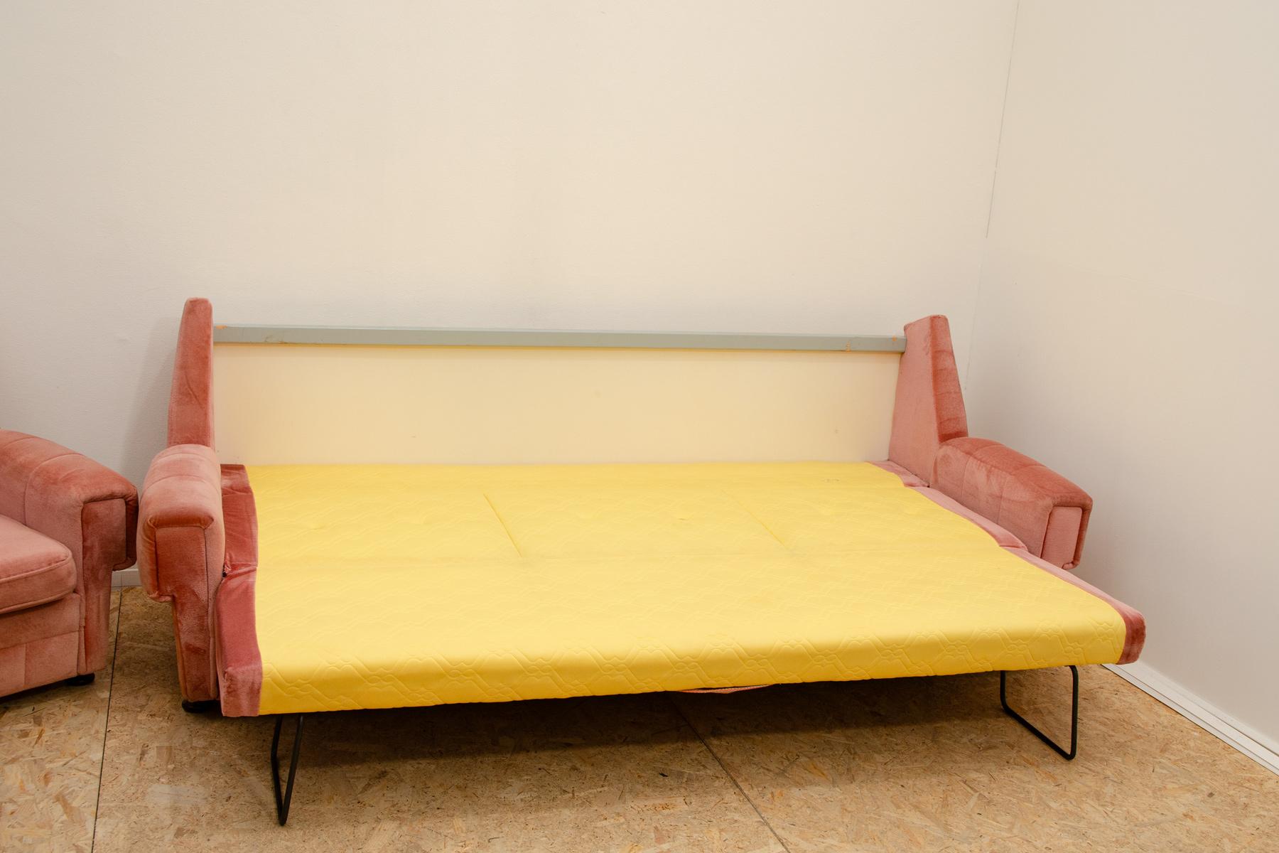 Vintage living room set by UP Závody, Europe, 1980´s, Central Europe For Sale 9