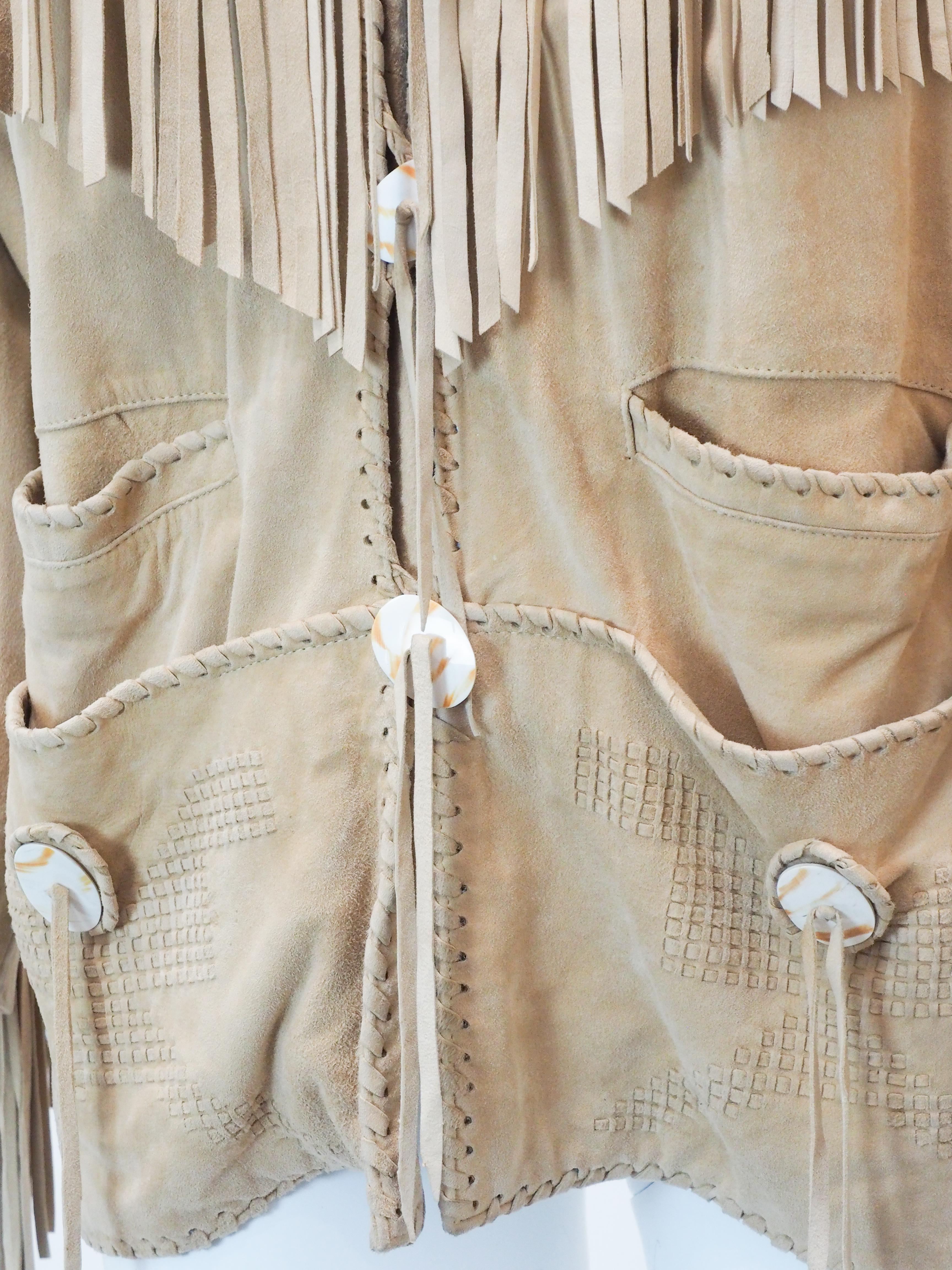 Vintage Livingston Williams Beige Leder Fransen Tasche Jacke für Damen oder Herren im Angebot