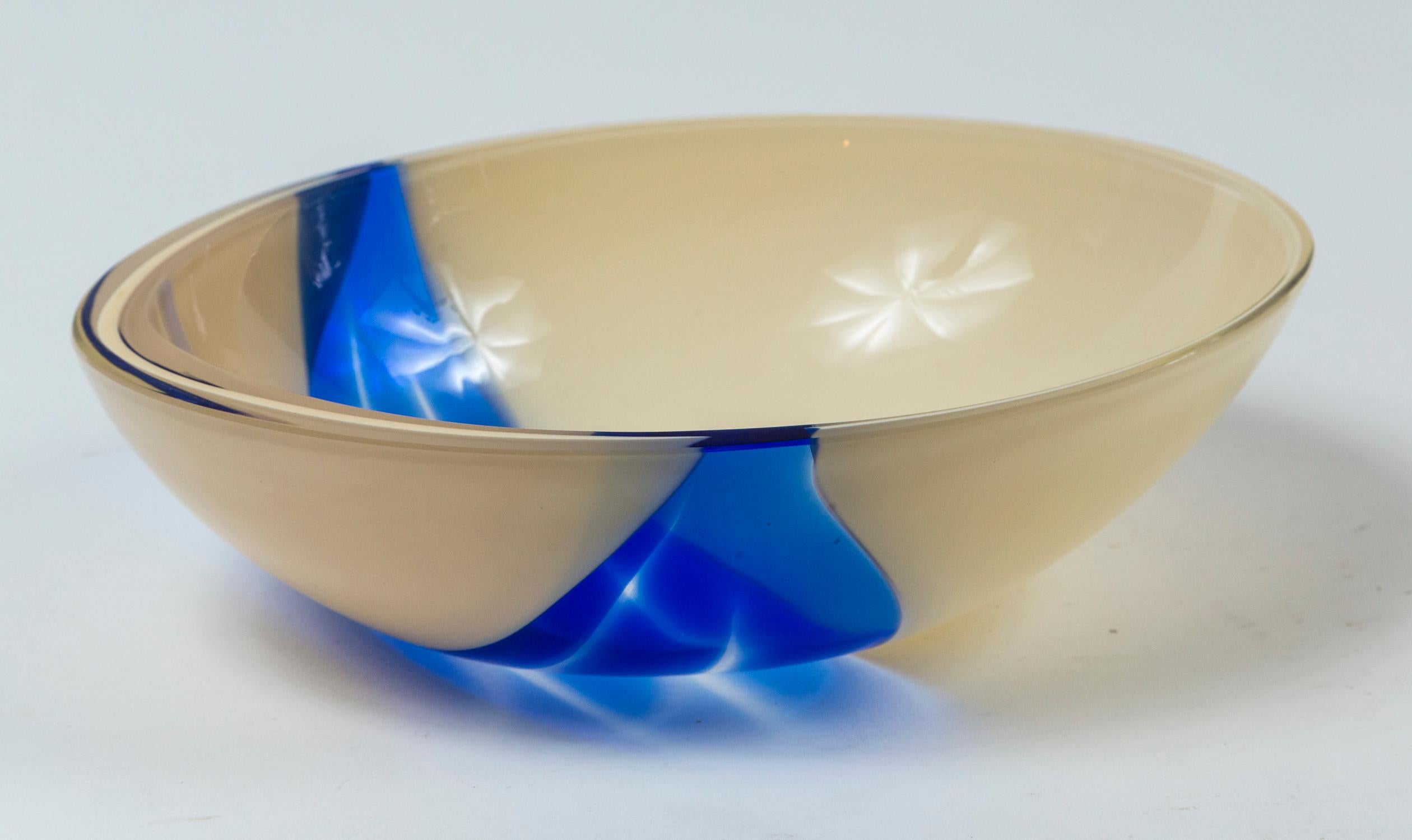 Vintage Livio Seguso Sculptural Glass Bowl, Murano, Italy, circa 1970. A teardrop shape bowl of creamy-white opaque and clear cobalt blue hand-blown glass.