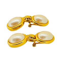 Vintage LIZ CLAIBORNE gold pearl designer runway clip on earrings