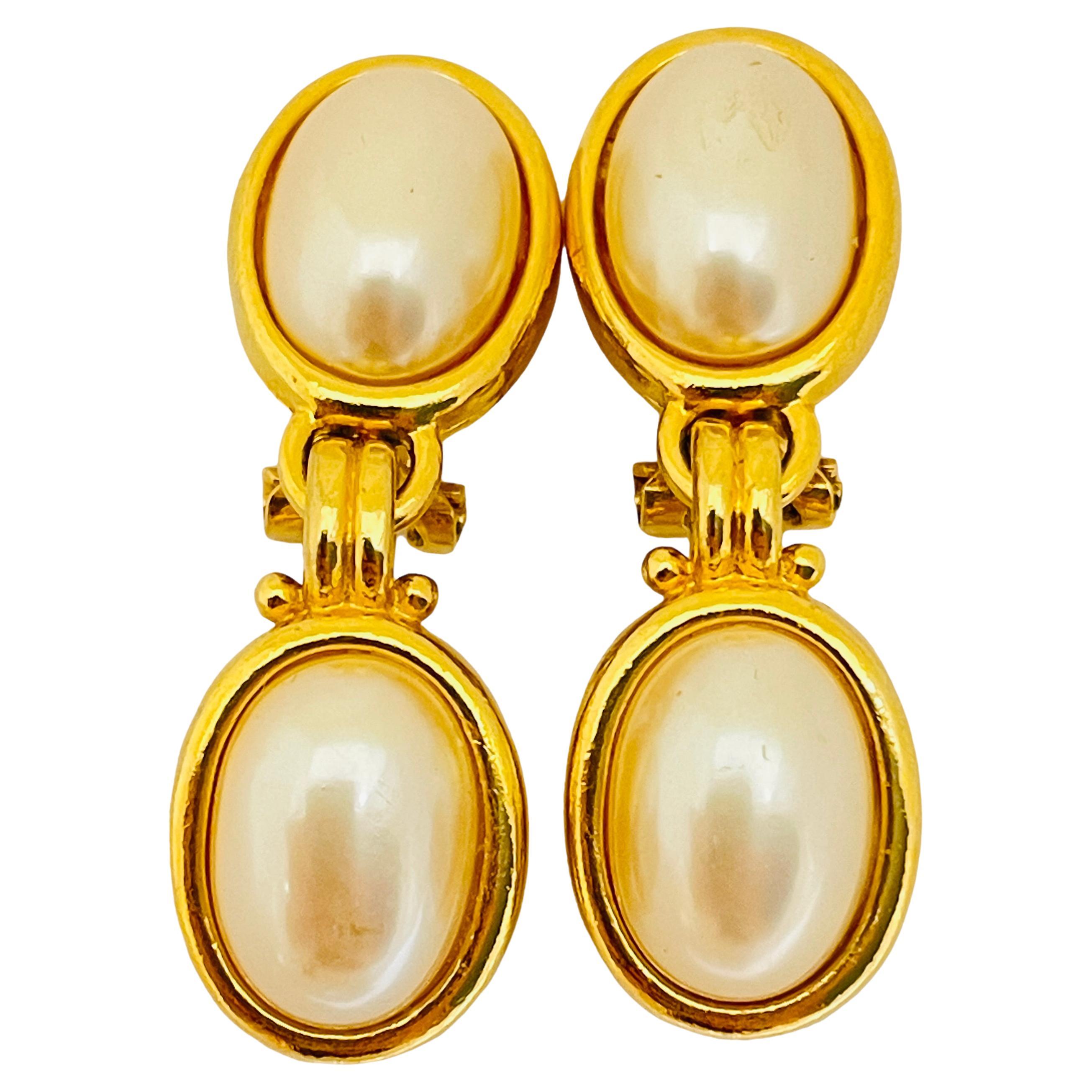 Vintage LIZ CLAIBORNE Gold Perlen Designer Laufsteg-Ohrclips an Ohrringen, Vintage  im Angebot