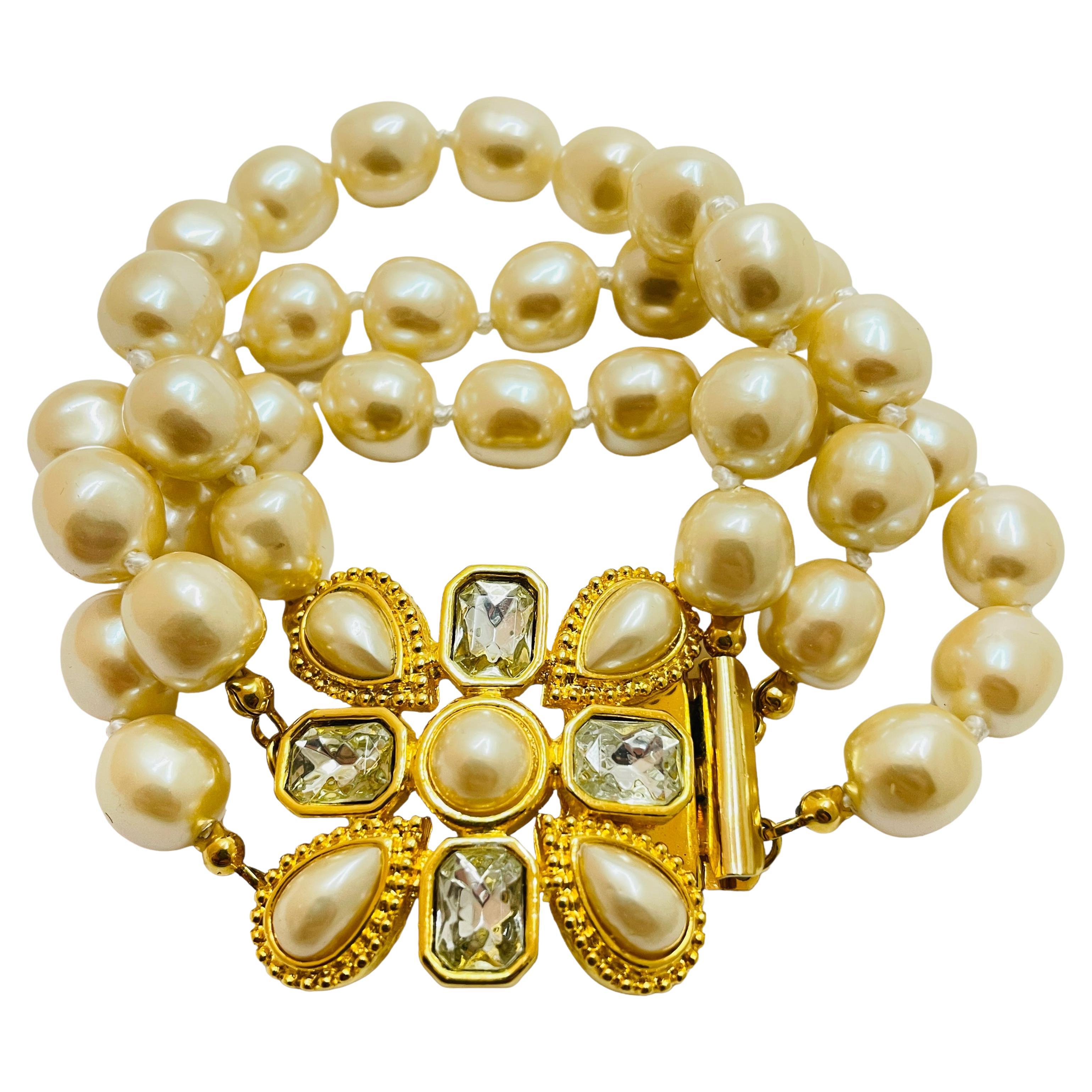 Bracelet de défilé vintage LIZ CLAIBORNE dedigner en or et perles  en vente