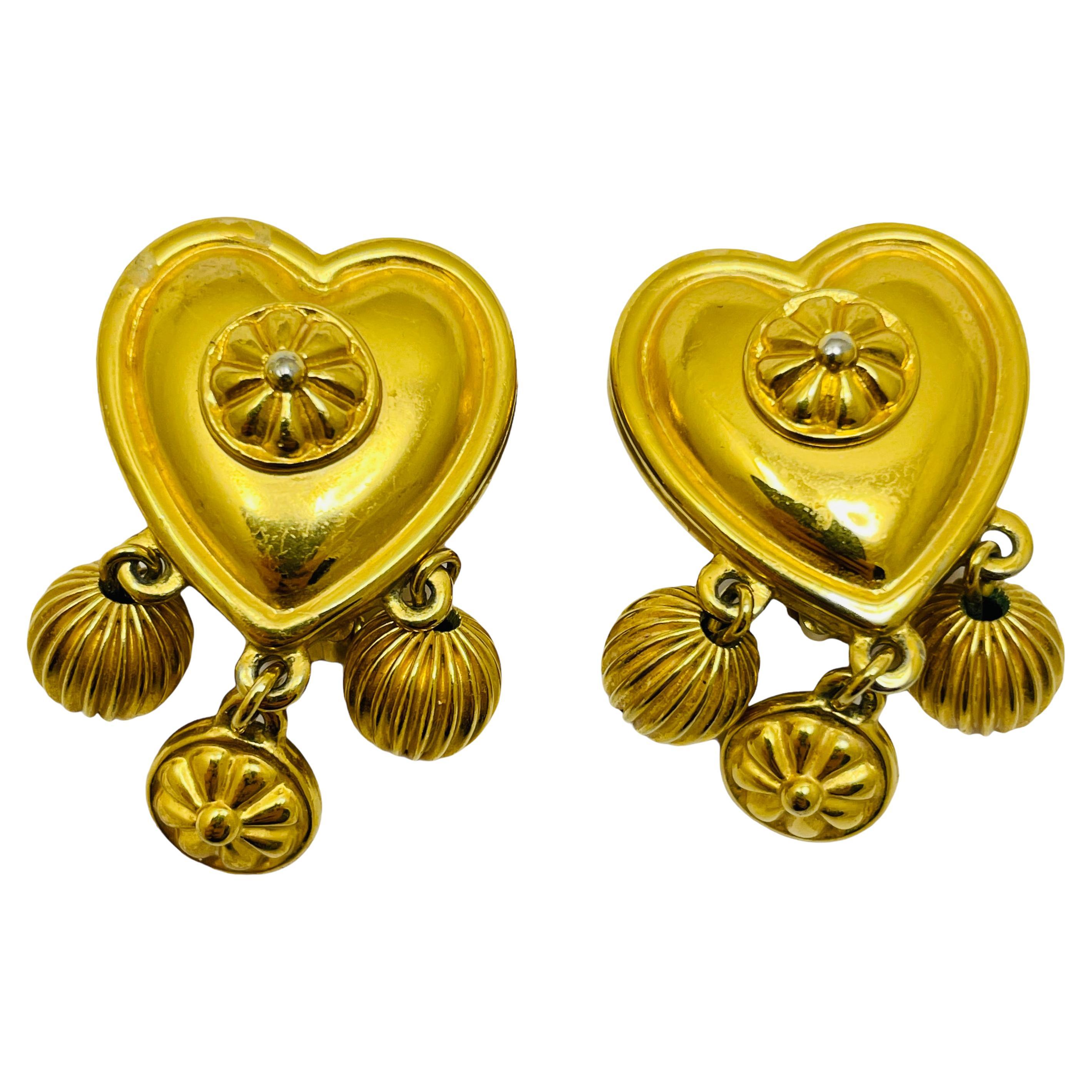 Vintage LIZ CLAIBORNE matte gold tone dangle heart designer clip on earrings