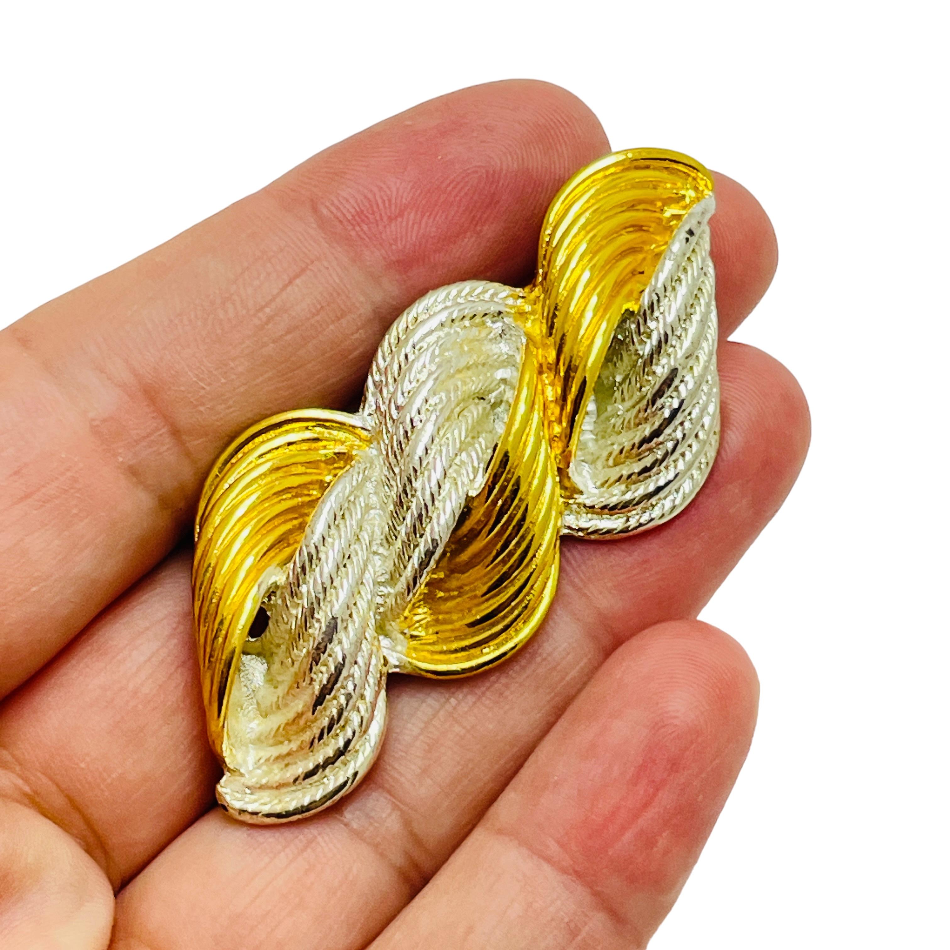 Women's Vintage LIZ CLAIBORNE signed gold silver tone designer brooch For Sale