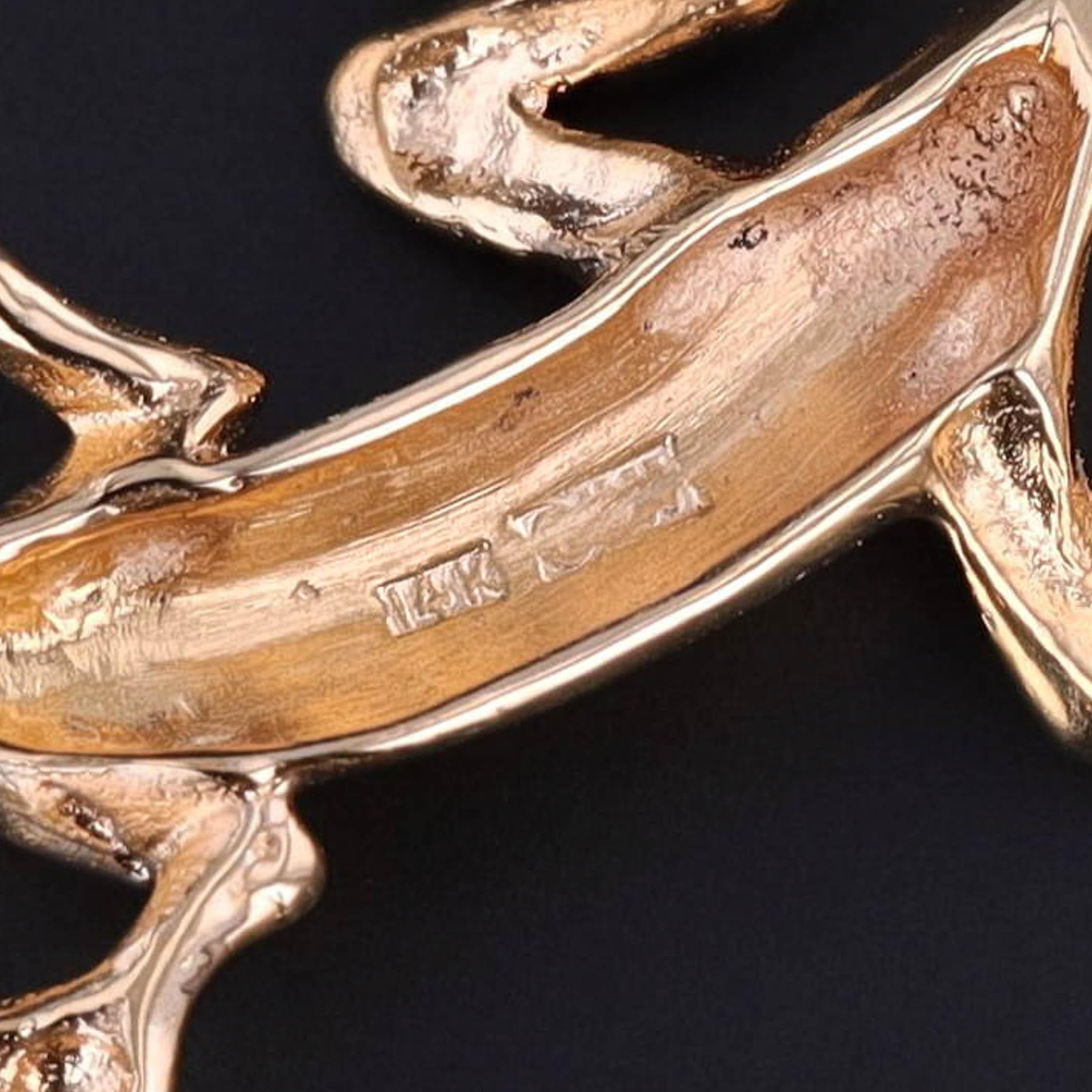 Women's Vintage Lizard Pendant of 14k Gold For Sale