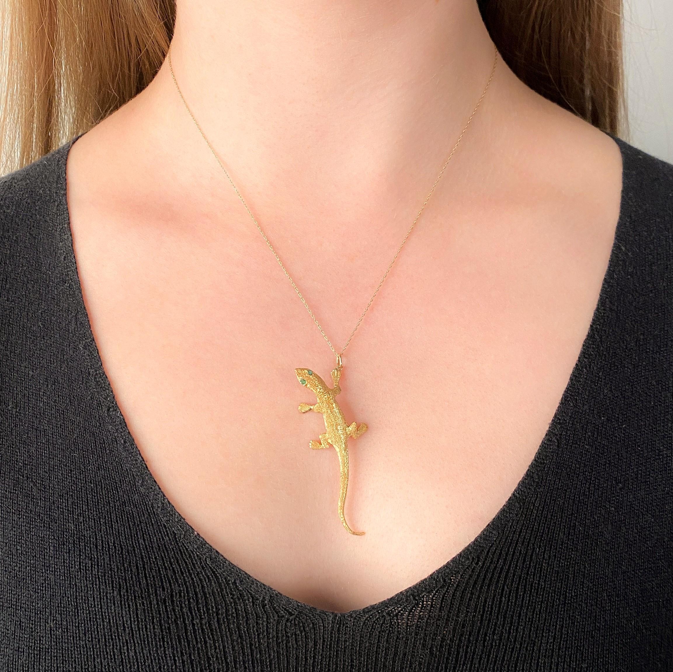 Colgante Lagarto Vintage de Oro de 14k en venta 1