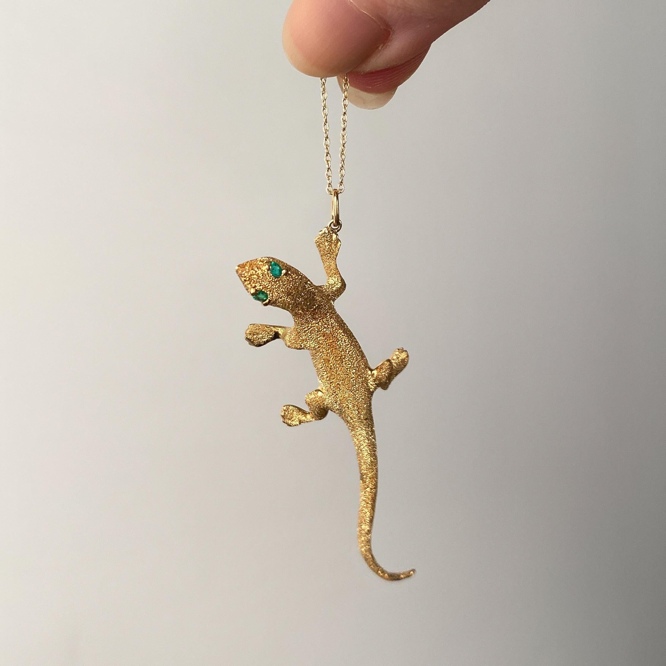Colgante Lagarto Vintage de Oro de 14k en venta 2