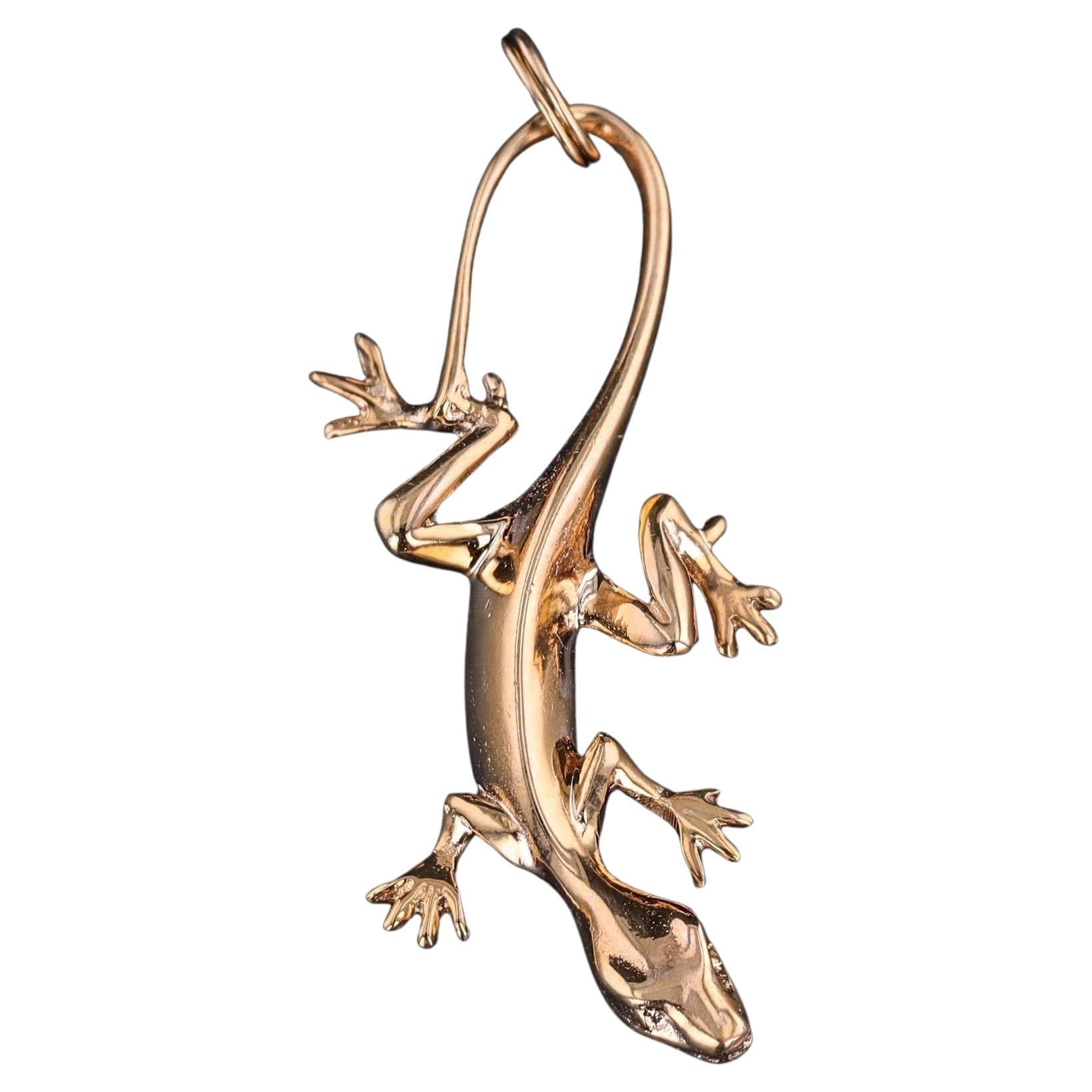 Vintage Lizard Pendant of 14k Gold