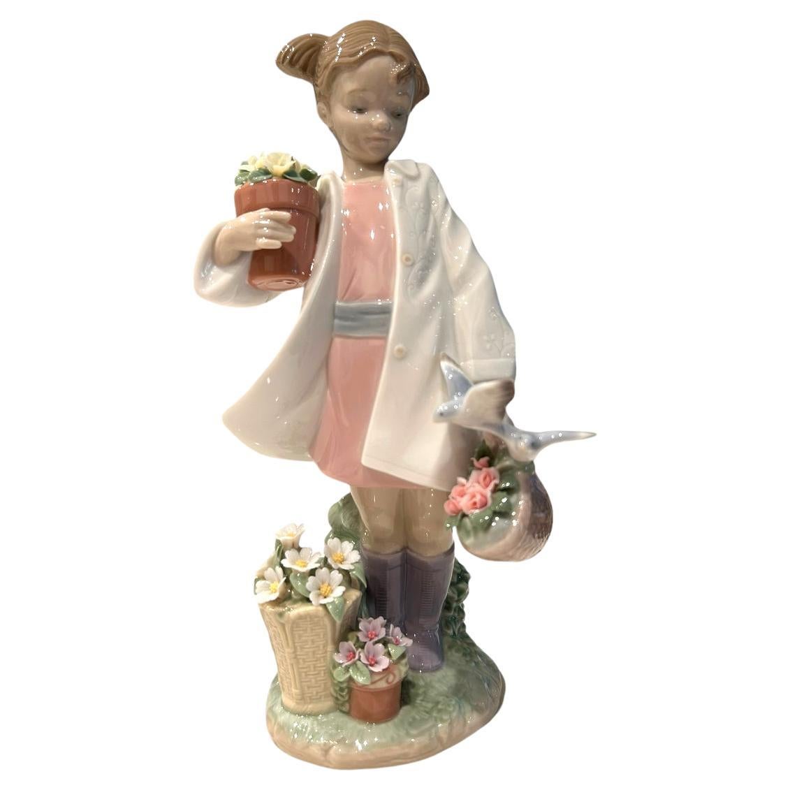 Vintage Lladro “Delicate Nature” Hand Made Porcelain Figurine #8240 For Sale