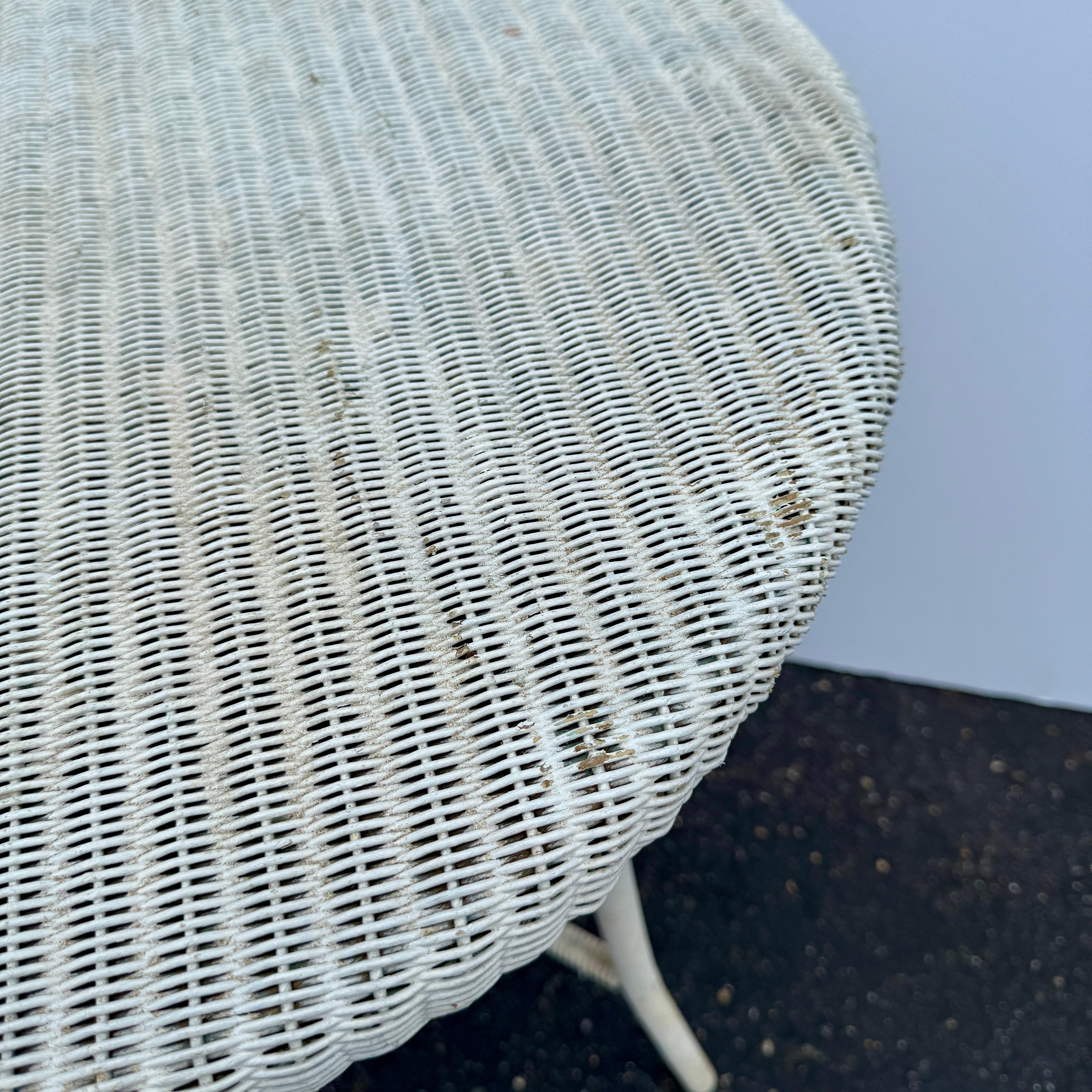 Table en osier peint Vintage Lloyd Loom Style en vente 6