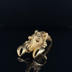Vintage Lobster Charm 9 Karat Yellow Gold, Circa 1960