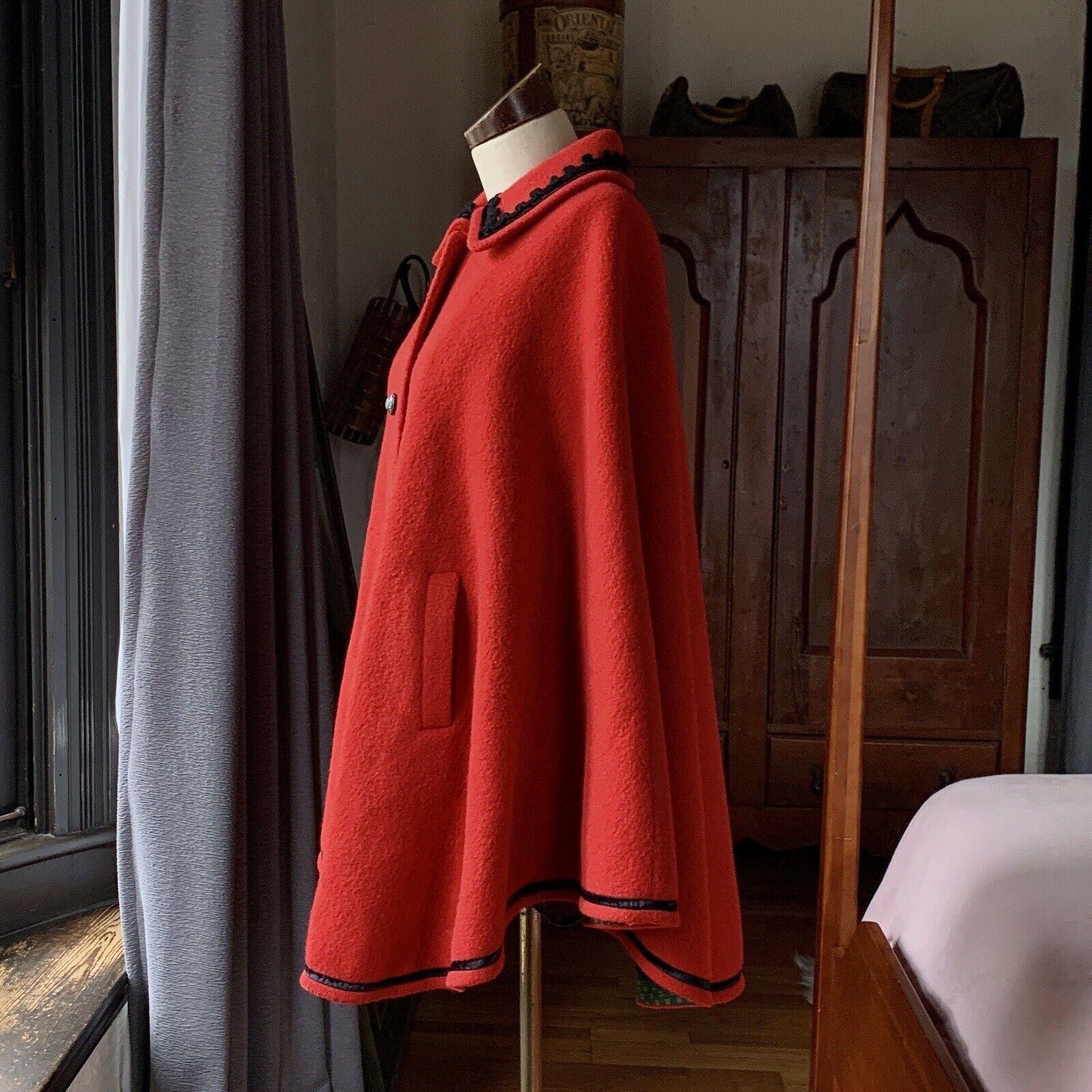 Women's or Men's Vintage LODEN German Red Wool Cape POCKETS Black Velvet 40 For Sale