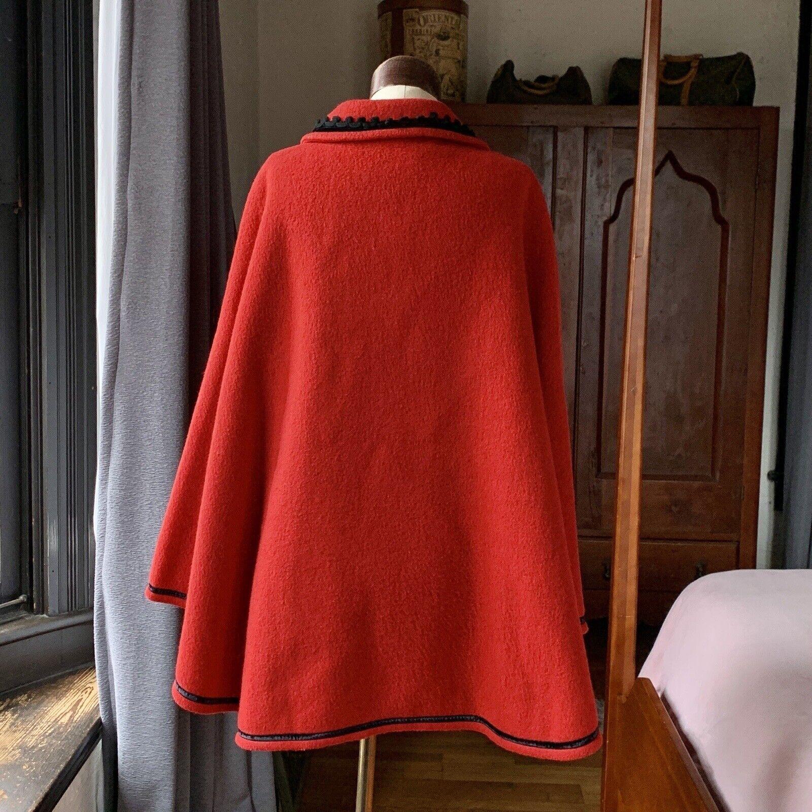 Vintage LODEN German Red Wool Cape POCKETS Black Velvet 40 For Sale 1