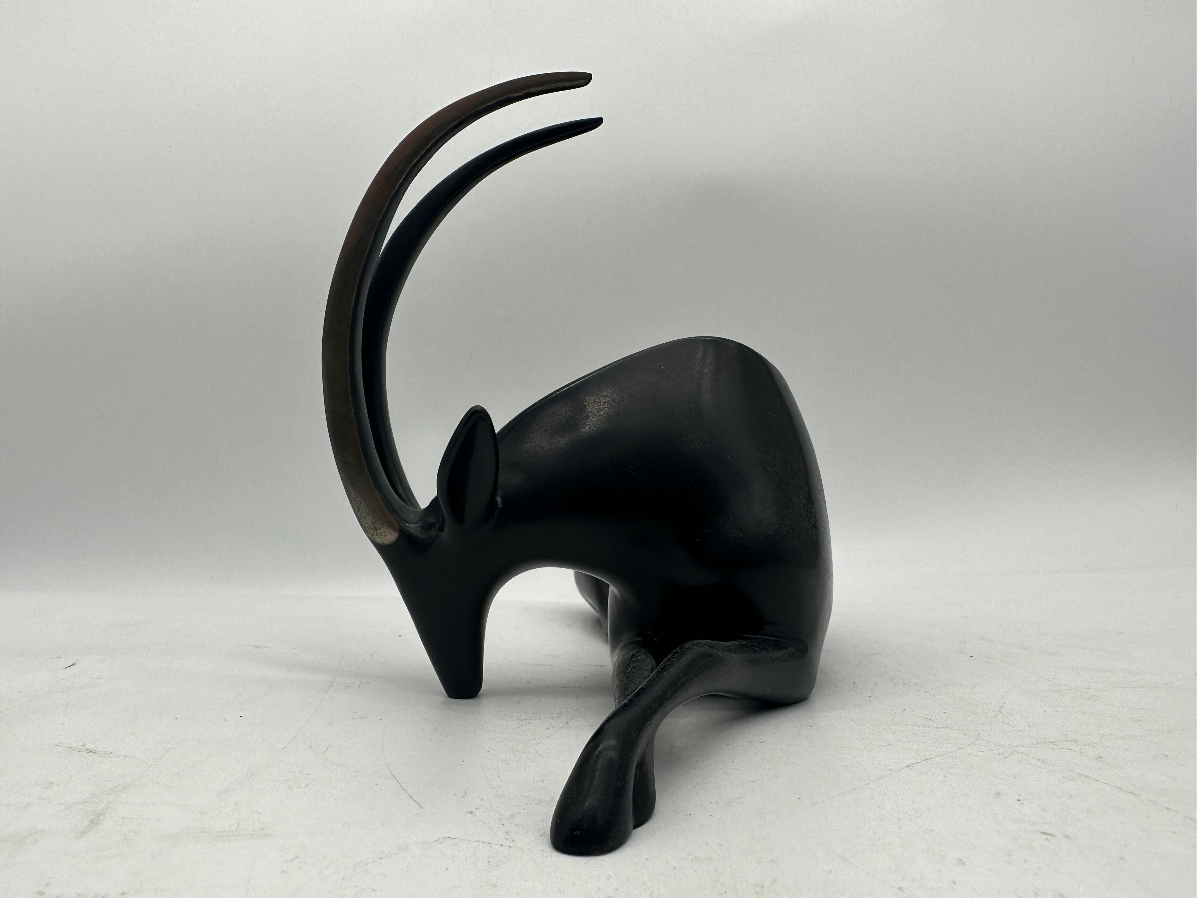 Bronzed Vintage Loet Vanderveen Signed Bronze Antelope Sculpture Art Statue For Sale