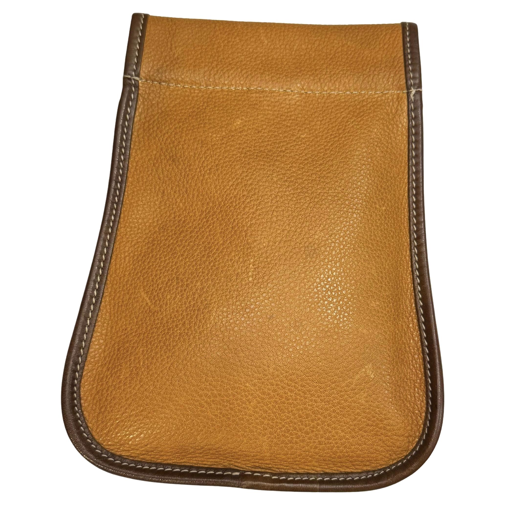 Vintage LOEWE Anagramm Ledergürteltasche Senf (Braun) im Angebot