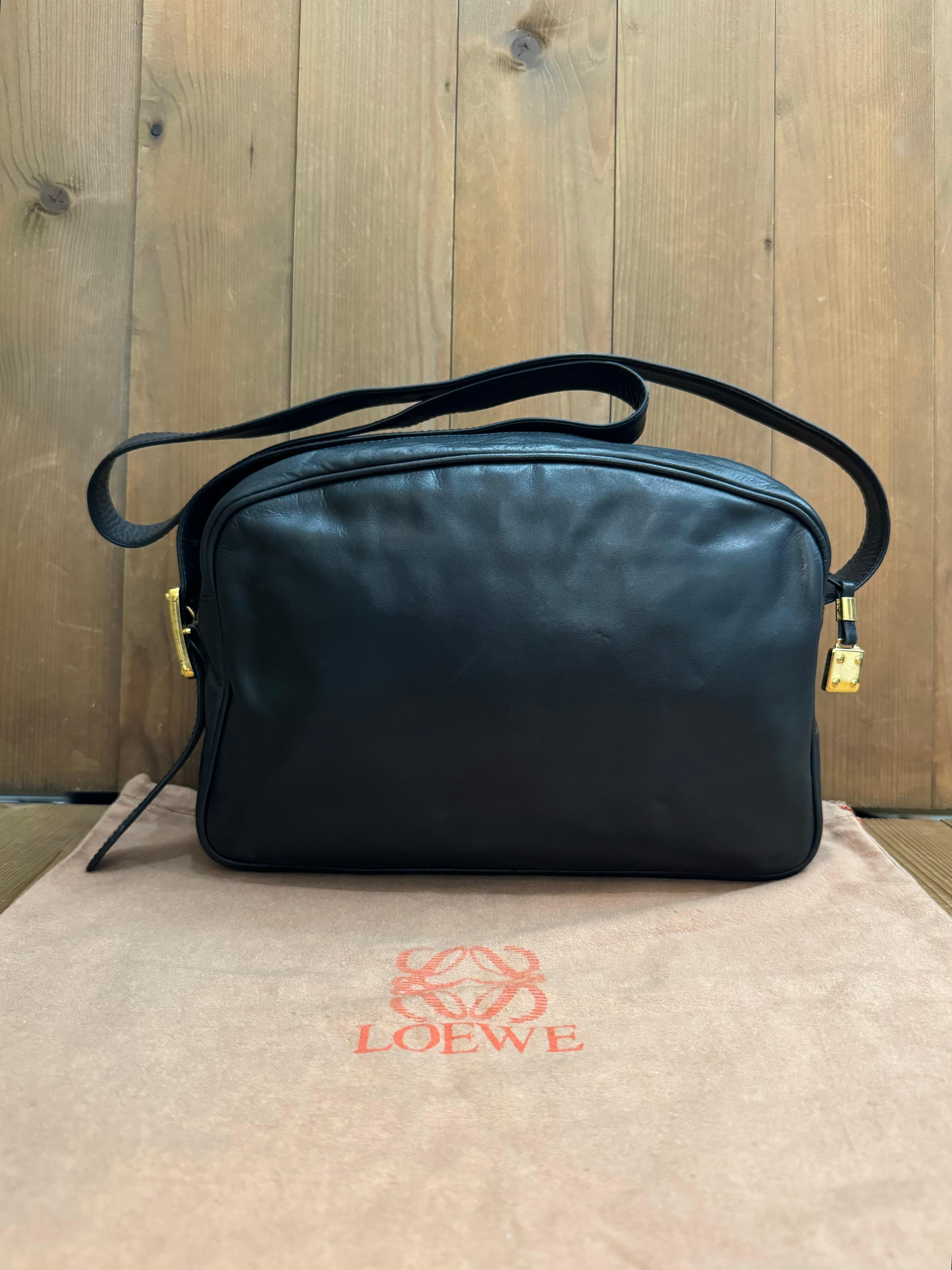 Vintage LOEWE Calfskin Leather Anagram Camera Bag Black Unisex Mens  For Sale 1
