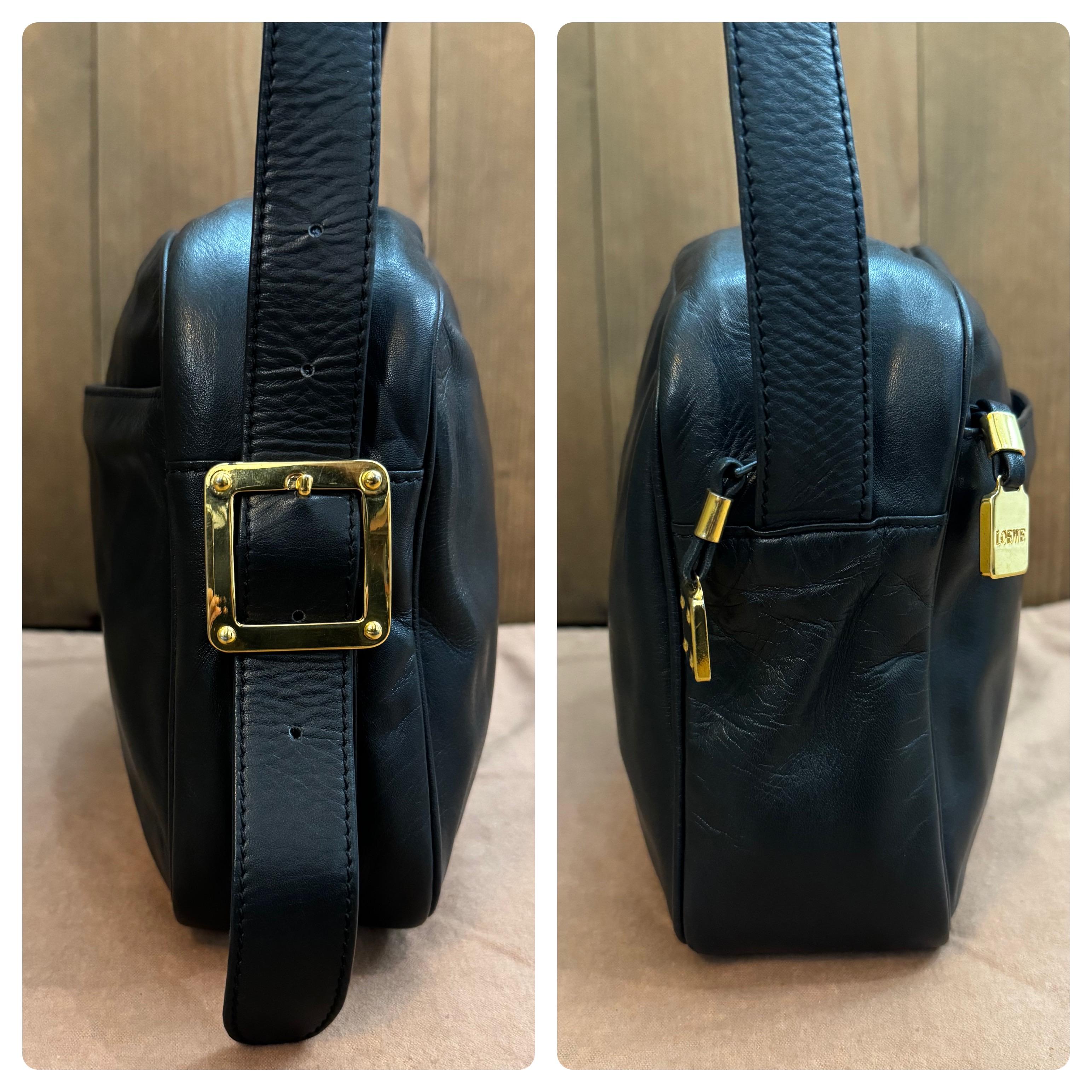 Vintage LOEWE Calfskin Leather Anagram Camera Bag Black Unisex Mens  For Sale 4