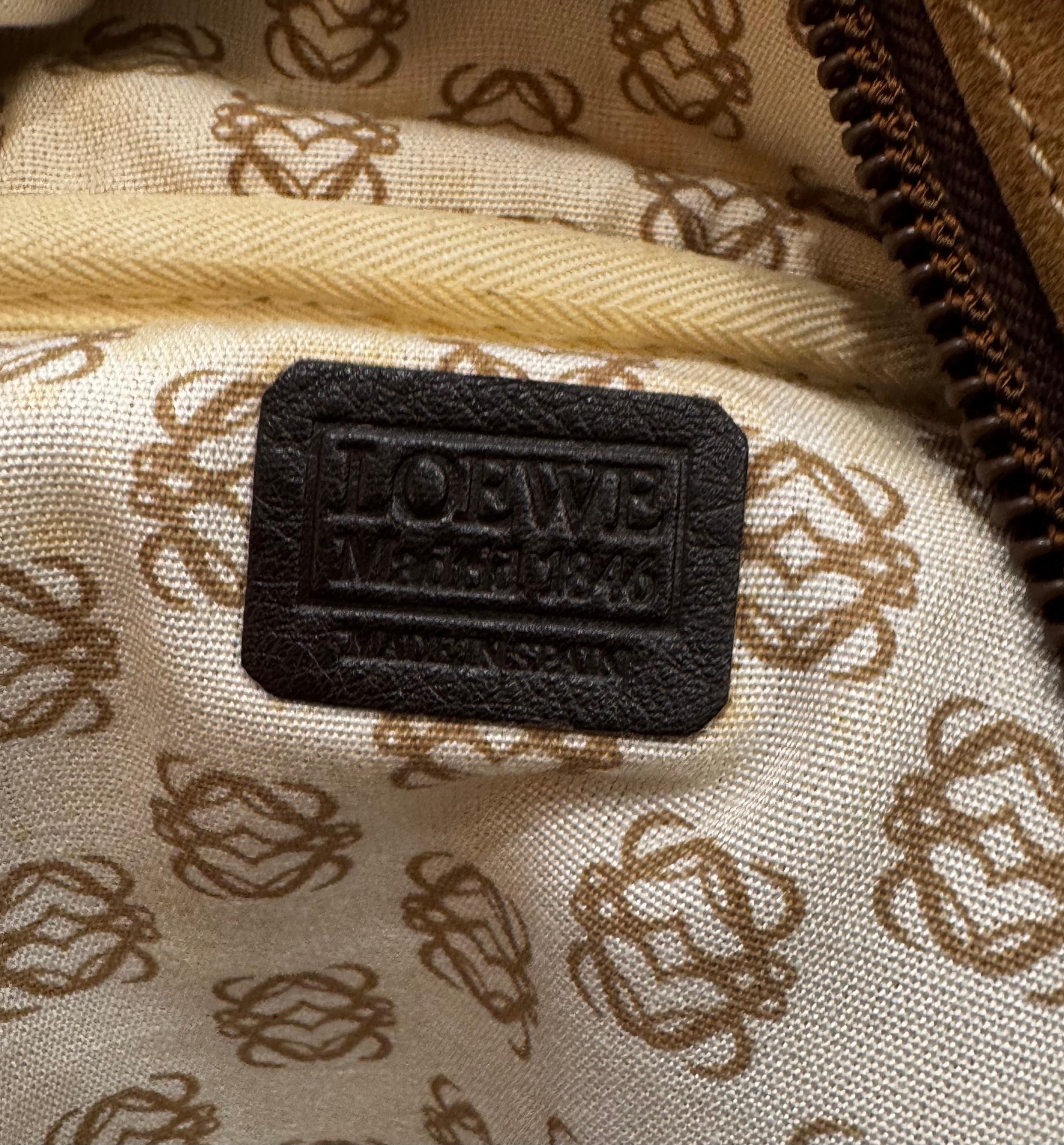 Vintage LOEWE Wildleder Anagramm Boston Tasche 55 Brown XL 7