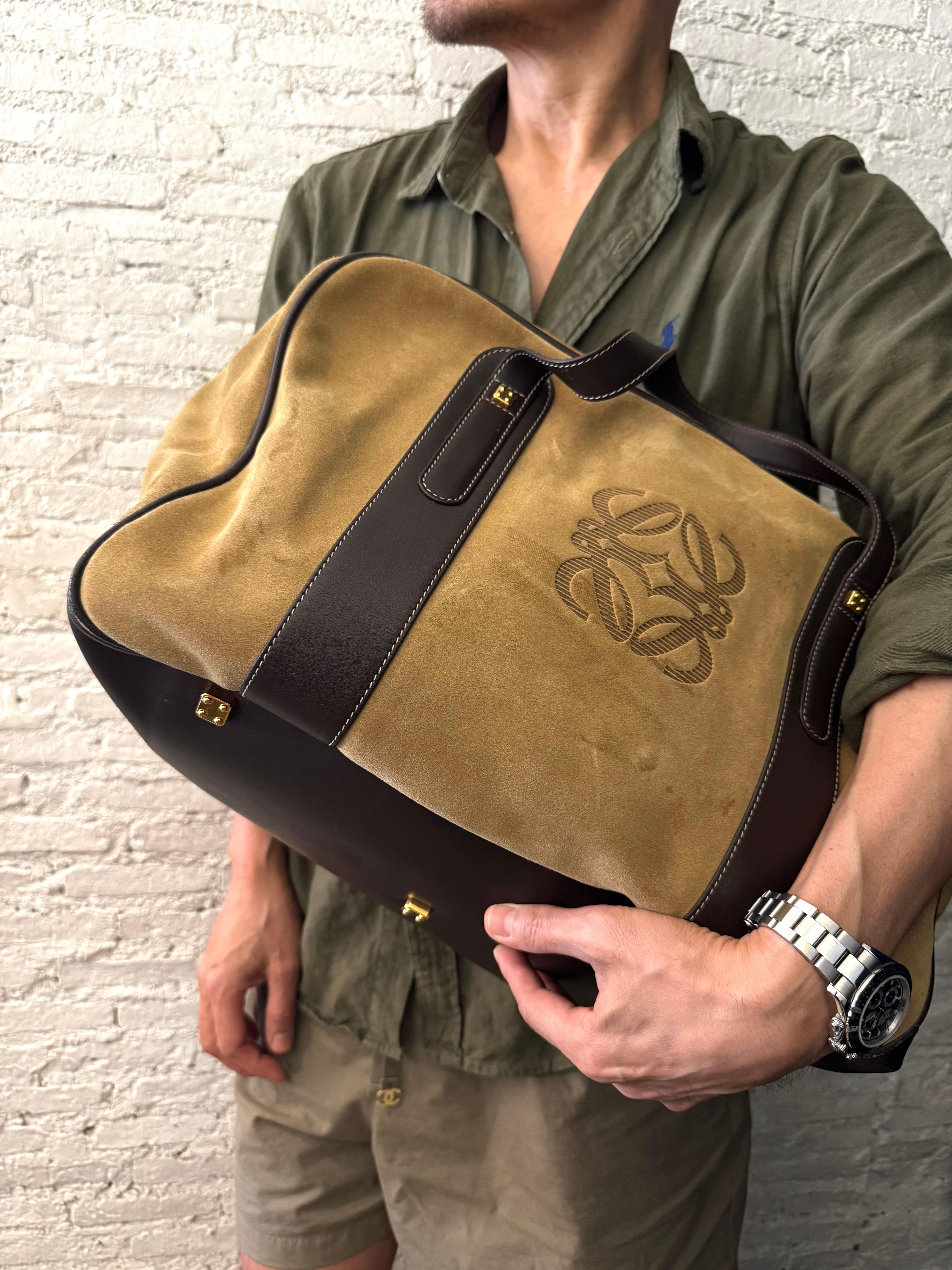 Vintage LOEWE Suede Anagram Boston Bag Calfskin Unisex 45 In Good Condition In Bangkok, TH