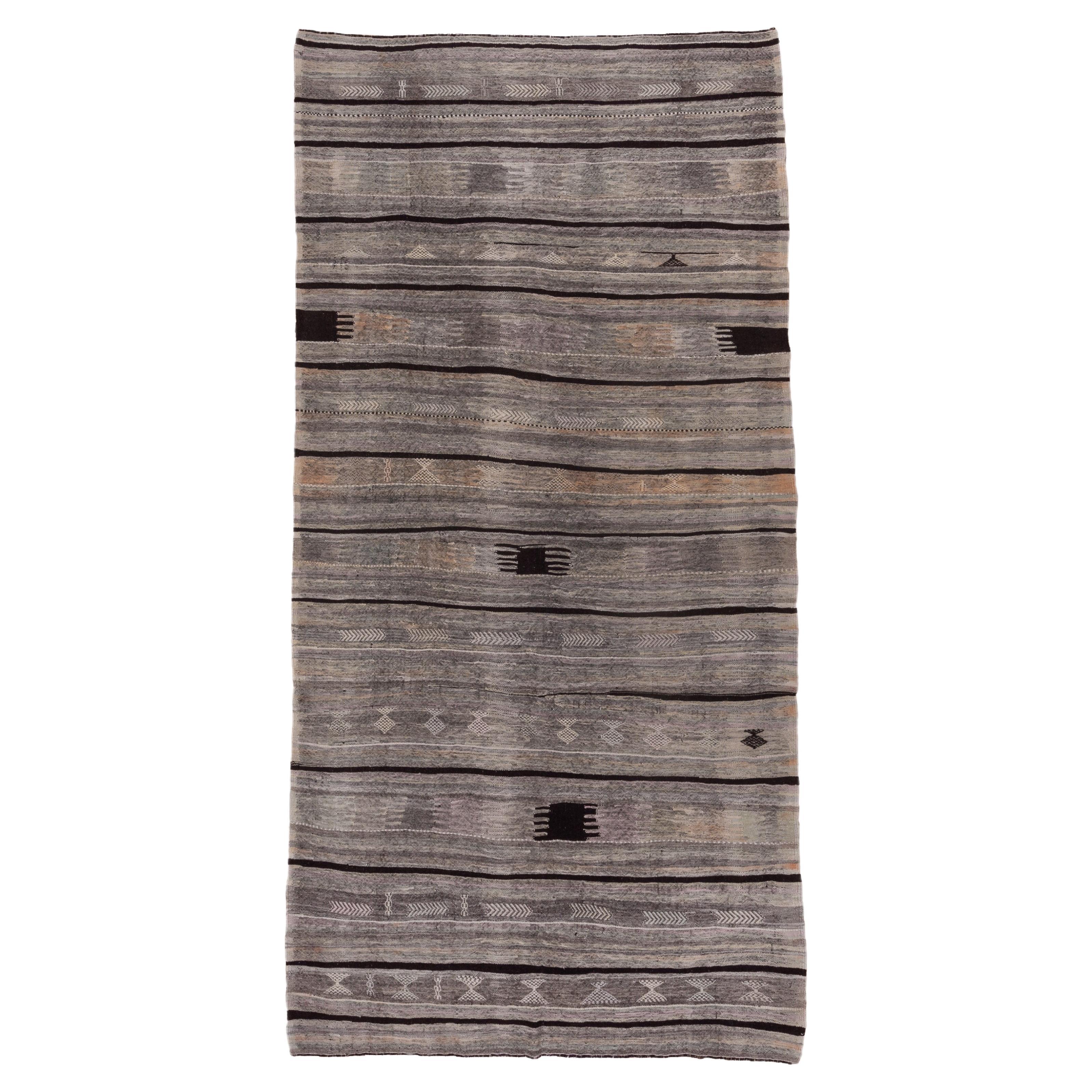 Vintage Long Kilim, circa 1950s in vendita