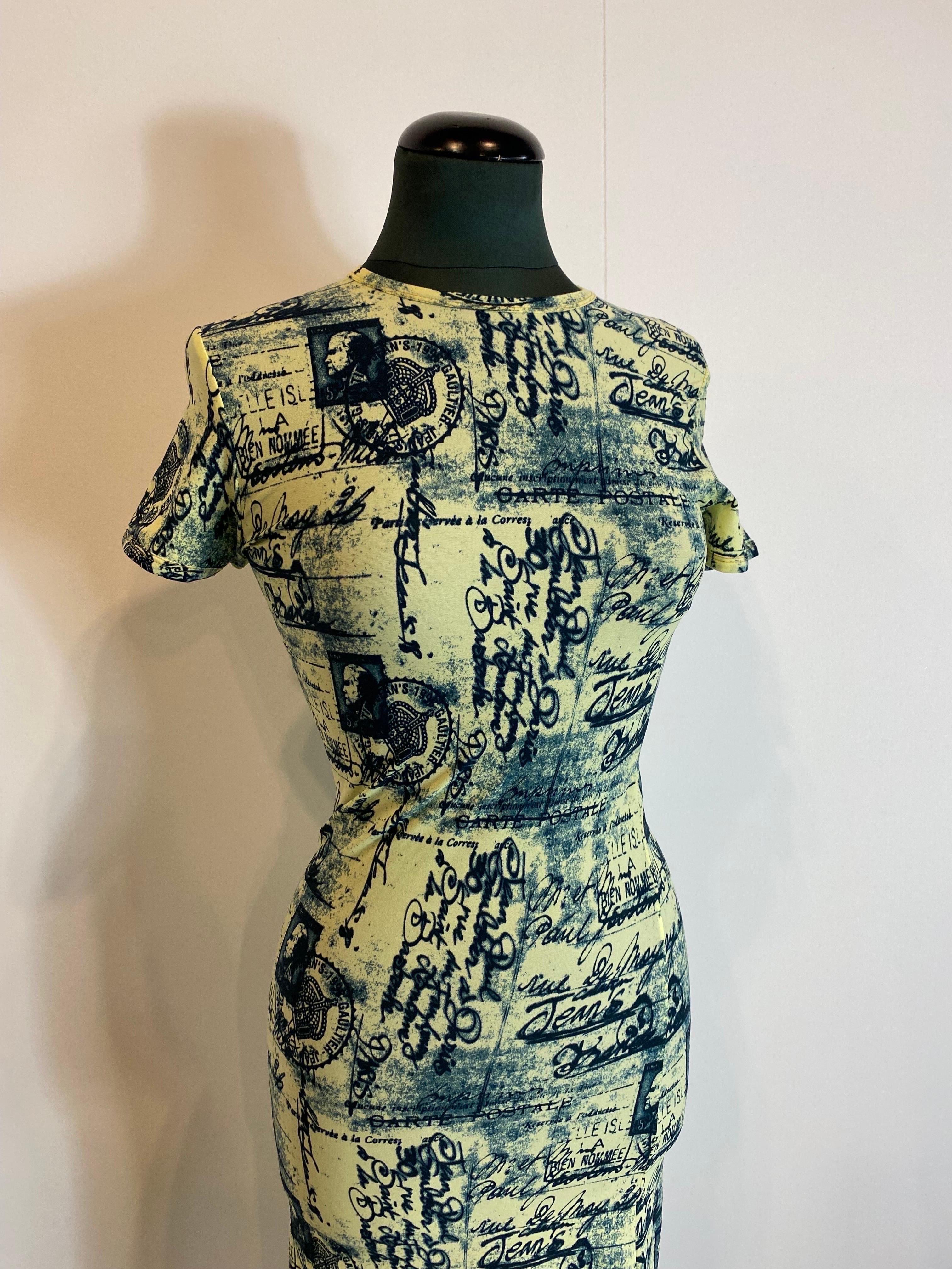 Vintage Jean Paul Gaultier long mesh dress
1998 Jeans Jean Paul Gaultier collection.
Iconic mesh dress. Made of polyamide. Fantasy postcard from France.
Side slit at the bottom.
Adherent. Size 40Ita. Very elastic.
Shoulder 33
Breast 40
Bust